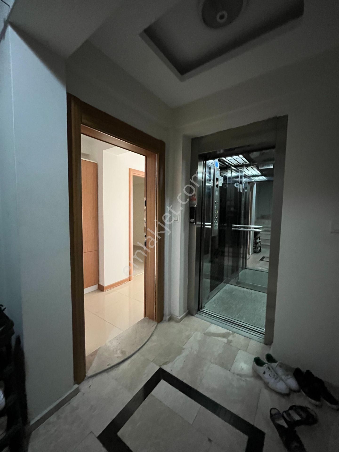 Gümüşpala'da Doğalgazlı, Ankastreli Ve Vestiyerli 2+1 Kiralık Daire - Görsel 30