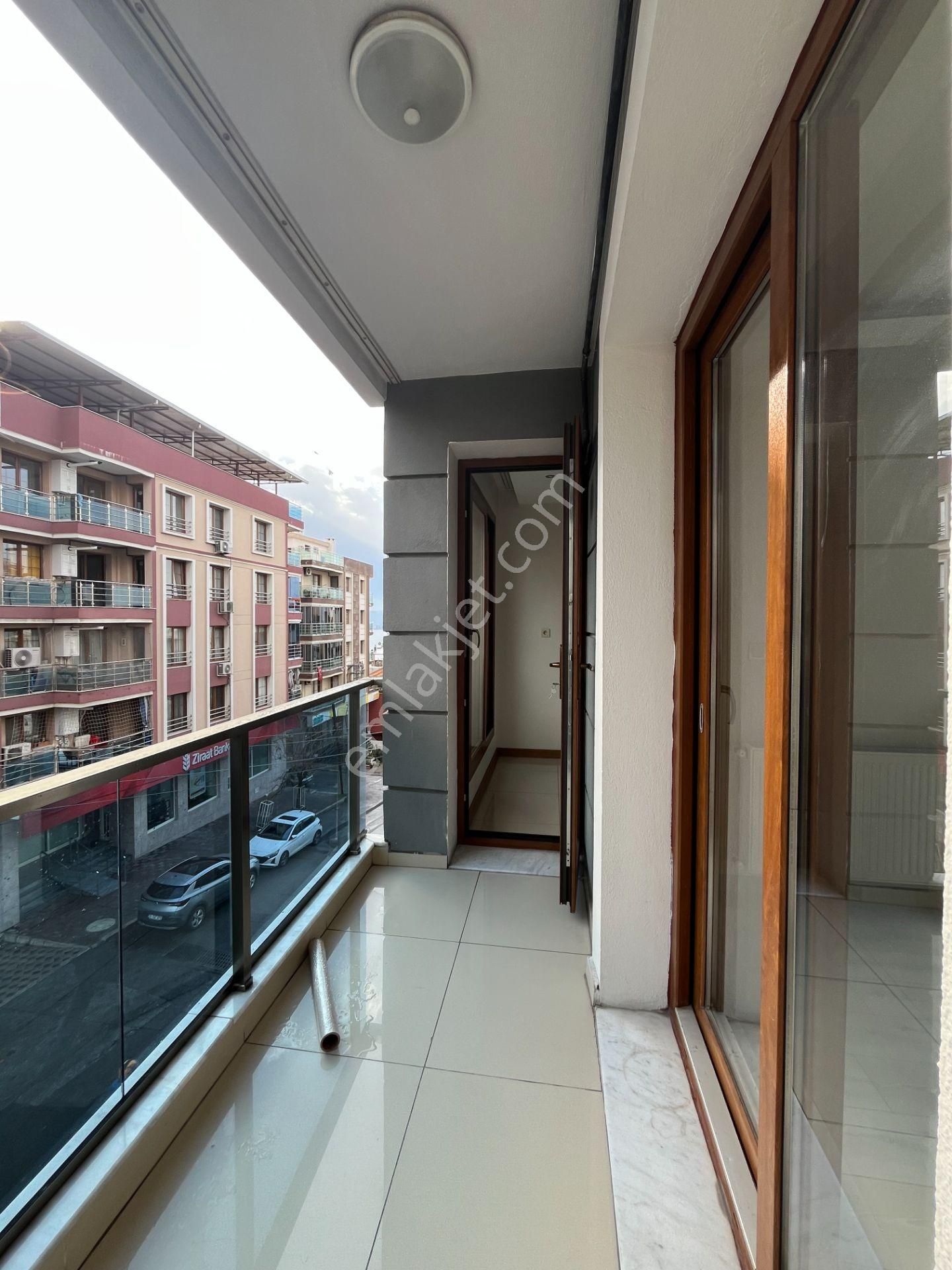 Gümüşpala'da Doğalgazlı, Ankastreli Ve Vestiyerli 2+1 Kiralık Daire - Görsel 13