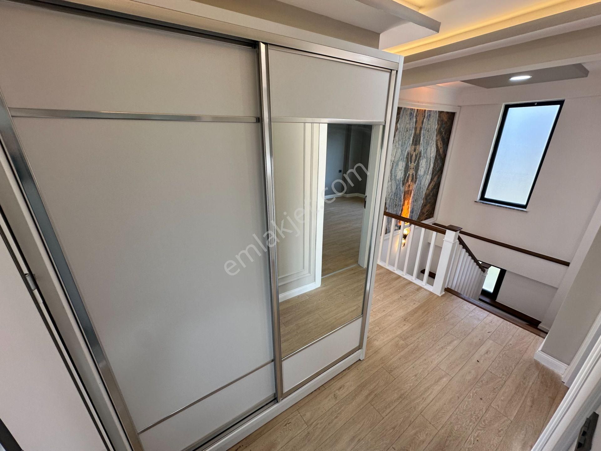 Mera Emlaktan Altınolukta Körfez Manzaralı 4+1 220m Villa - Görsel 16