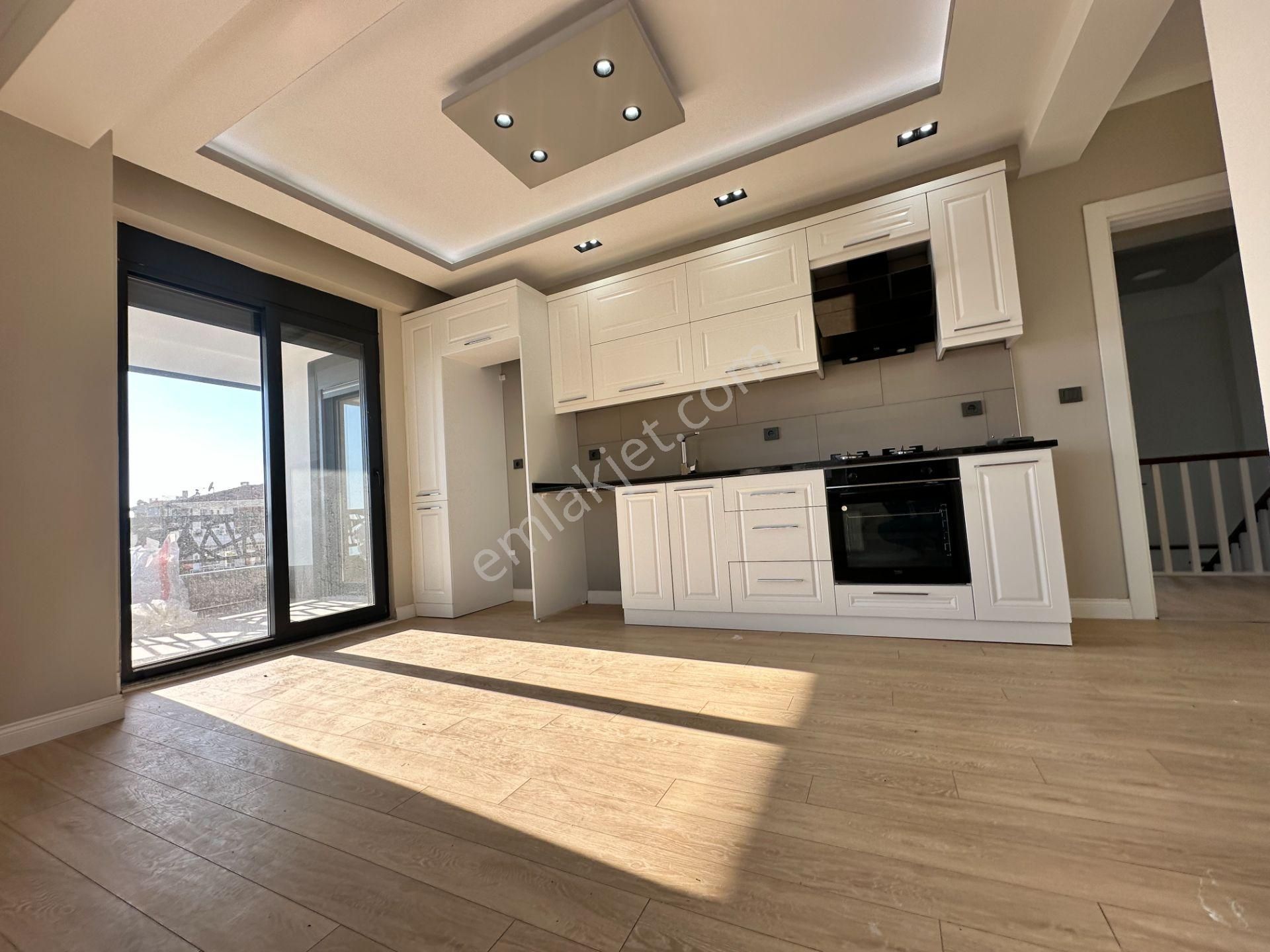 Mera Emlaktan Altınolukta Körfez Manzaralı 4+1 220m Villa - Görsel 9