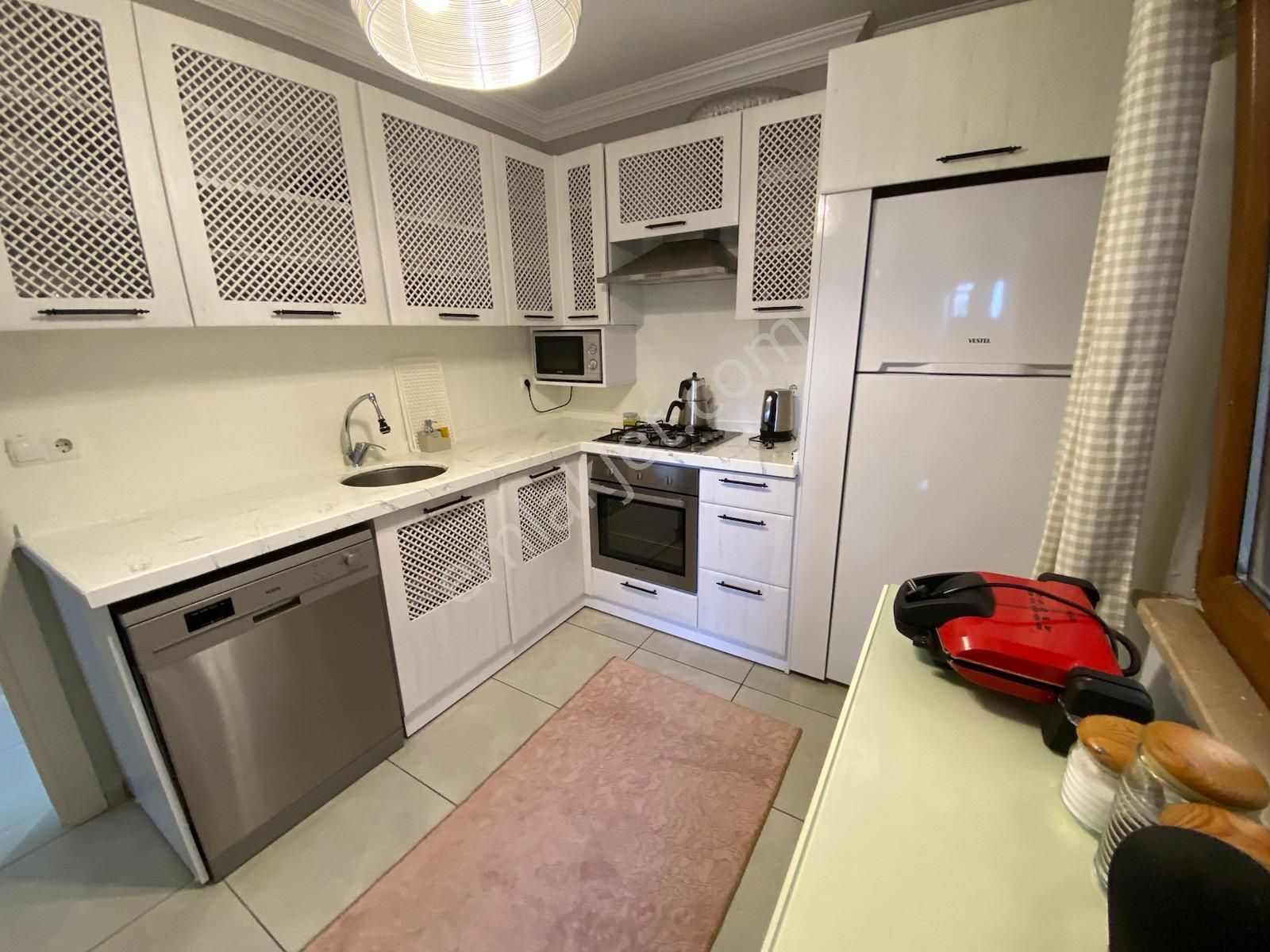 Trabzonda Kiralık Eşyalı 3+1 Yalı Dairesi (1 Haziran Çıkışlı) - Görsel 6