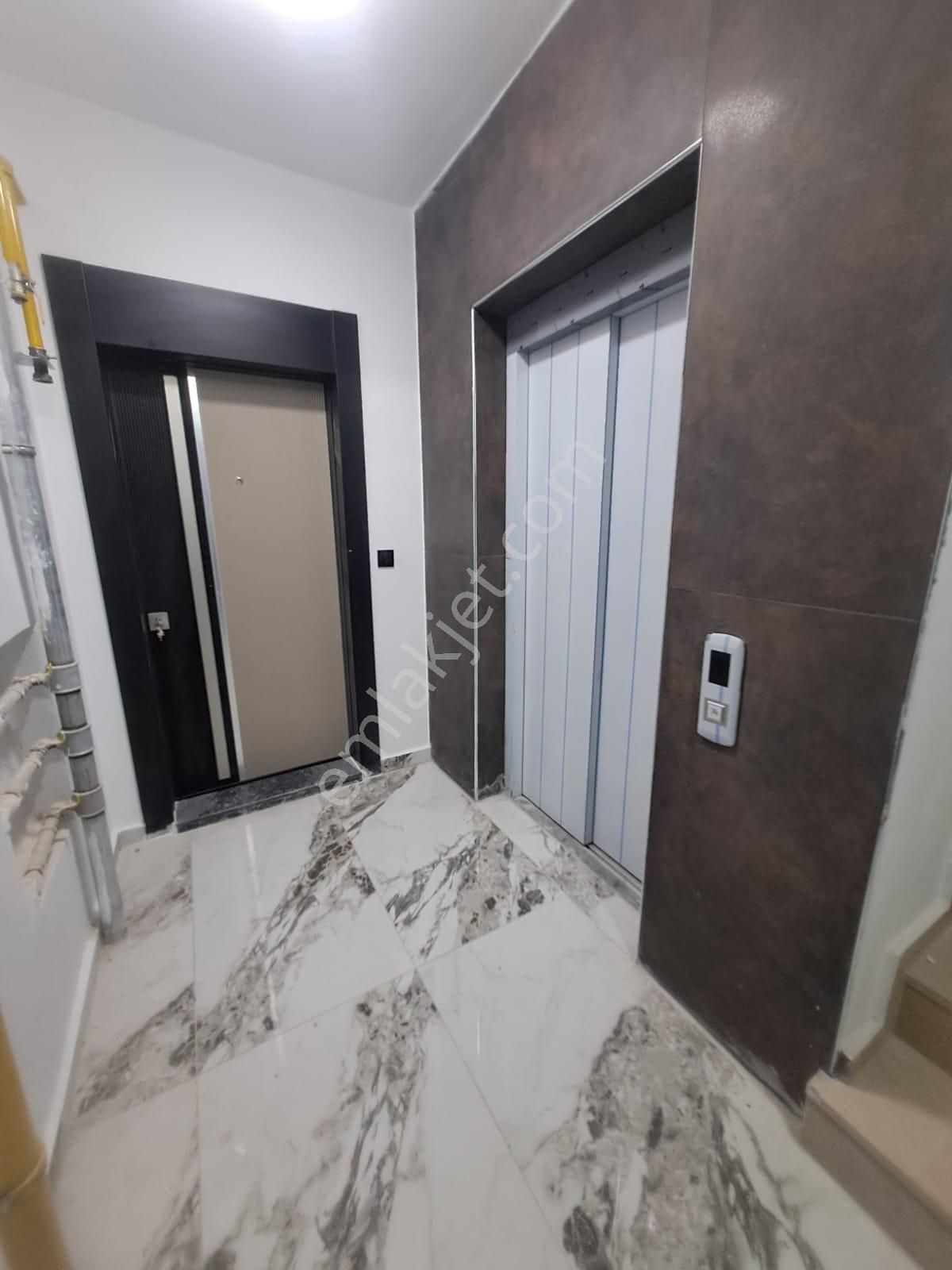 🚀🏗️ Ön Cephe • Takasa Açık • Zeminden Isıtmalı • Garajlı 1+1 Apart 🧲🏠 (d201) - Görsel 8