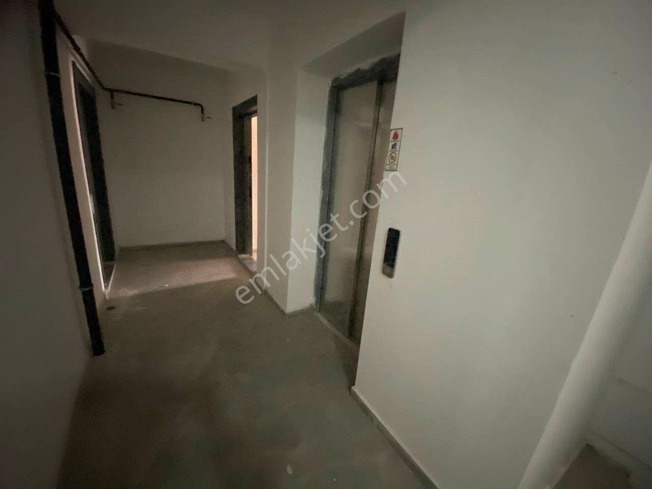 🔴aktfiten Merkezi Konumda Ayrı Mutfak Ara Kat Kapalı Otoparklı 🧨 Fırsattt🧨 Satılık 2+1 Daire - Görsel 10