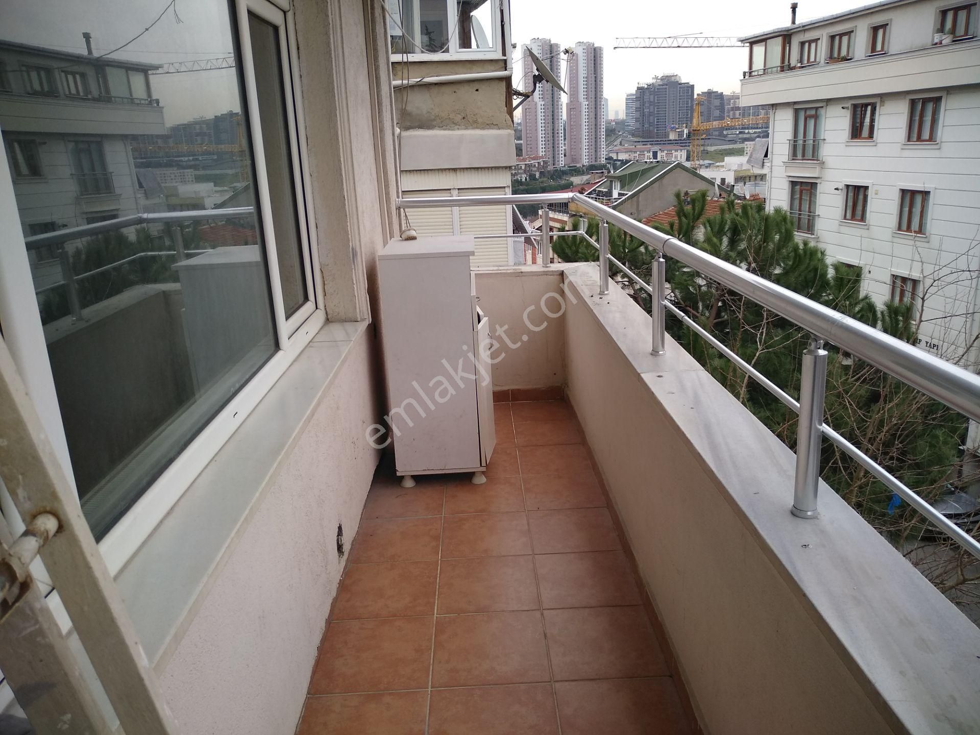 Memiş Emlaktan Eyüpsultan Akşemsettinde 2+1 90m2 Kiralık Kombili Daire - Görsel 3