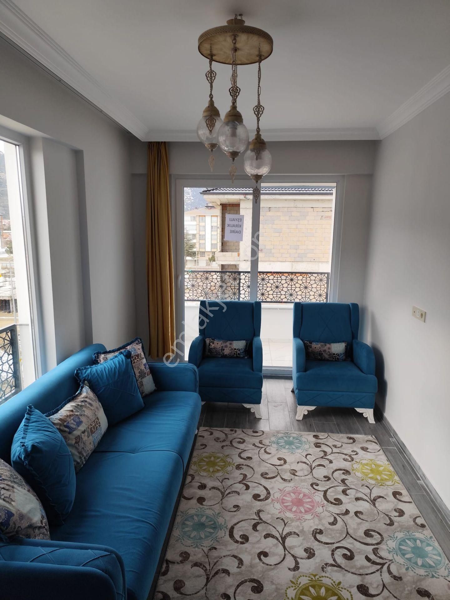 Akçay Emlak'tan Akşehir Yeni Devlet Hastahanesi Civarında Eşyalı Kiralık Sıfır 2+0 Daire