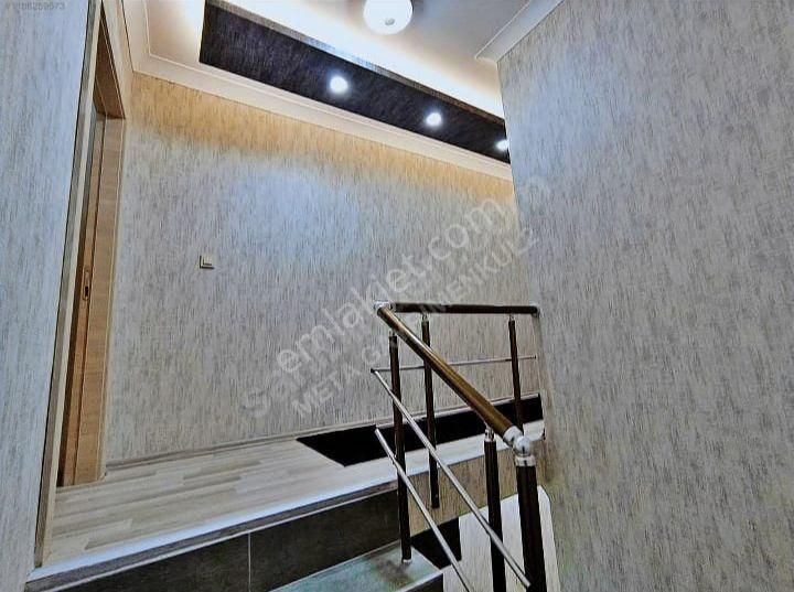 4+1 Dubleks Full Yapılı Daire Çift Kapalı Teras Balkonlu - Görsel 11