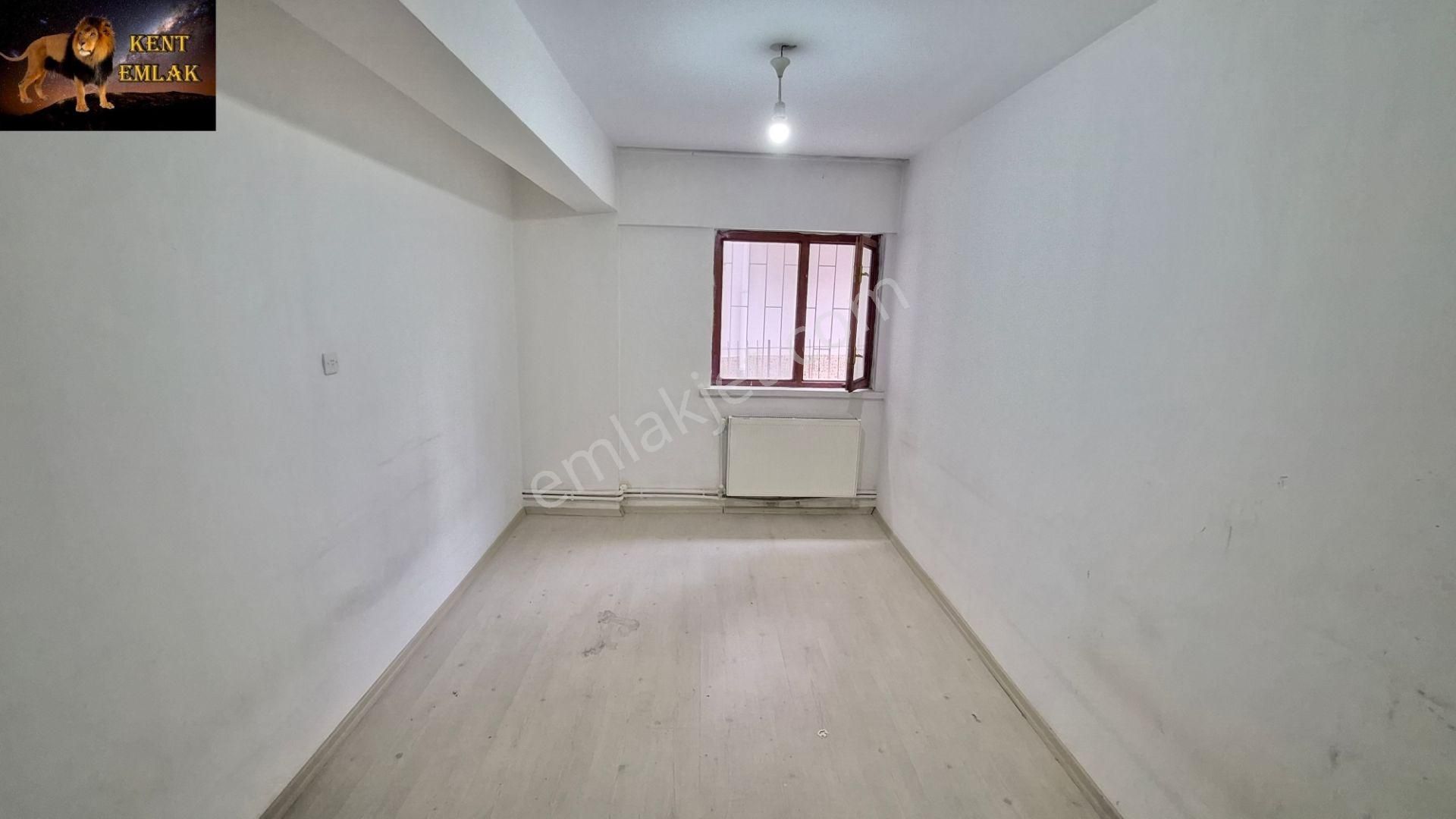 Tuzluçayırda Giriş Kat 1+1 Abonelikleri Açık Kiralık Daire