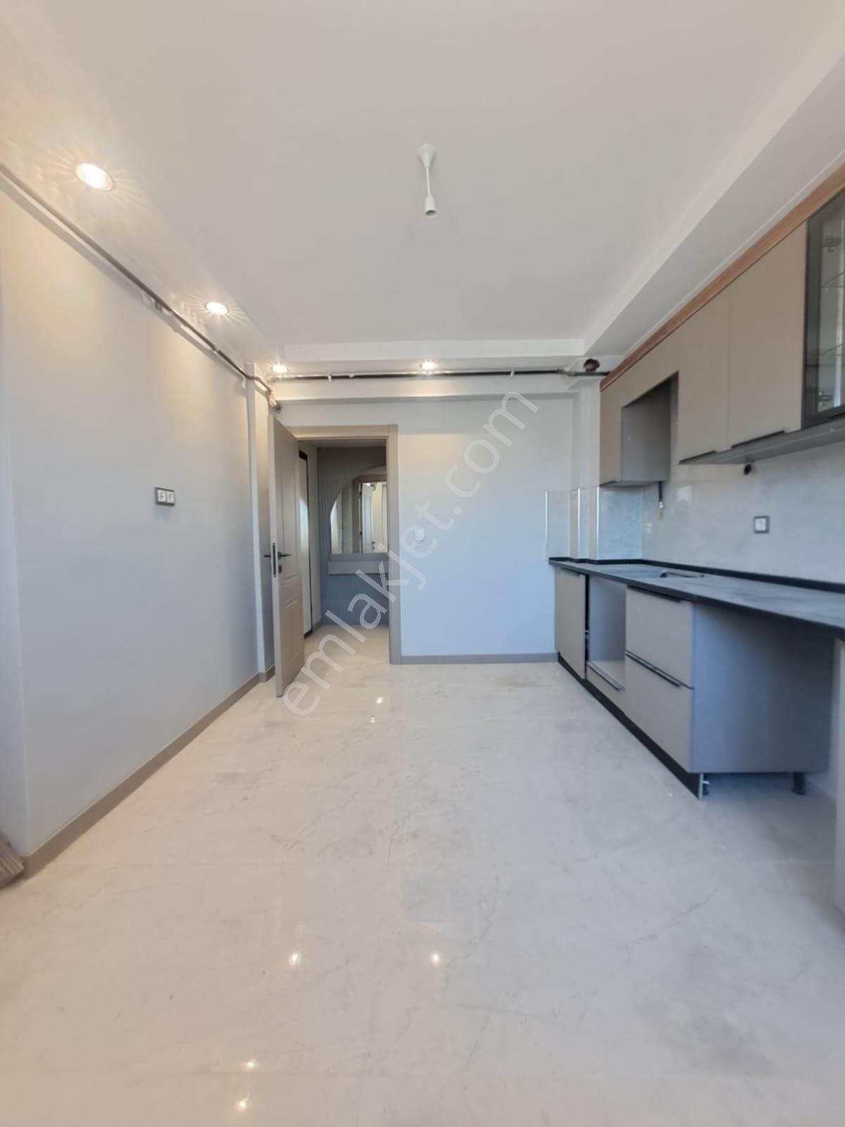 🌟 Esentepe Mahallesi’nde Fırsat Daire! • 2+1 • 86 M2 • Zemin Kat • Çift Banyo + Çift Wc 🌟 (d254) - Görsel 2