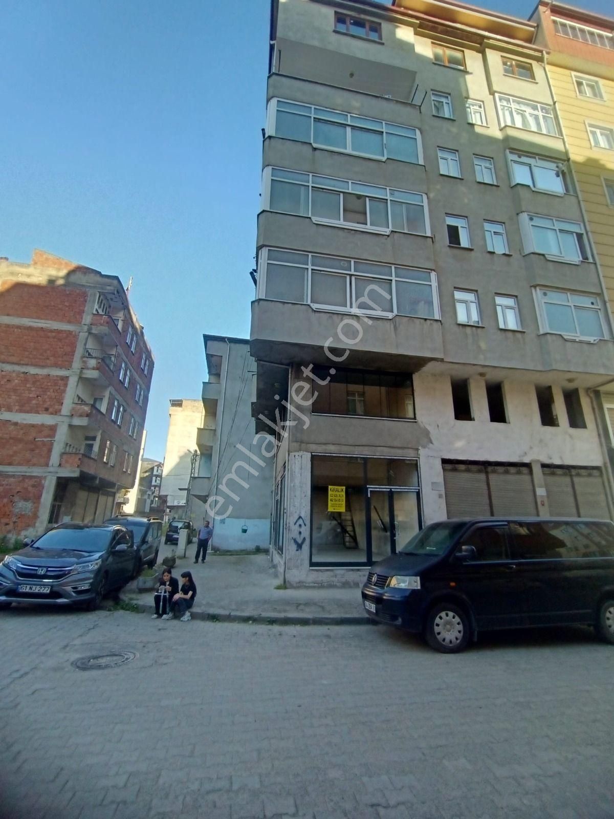 Trabzon Araklıda Kiralık 2 Katlı Dükkan - Görsel 15