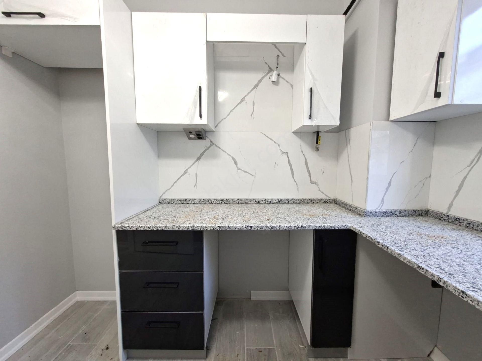 Recep Ümit'ten Şarhöyük'te Satılık Yerden Isıtma 2+0 Ferah Lux Geniş Daire - Görsel 9