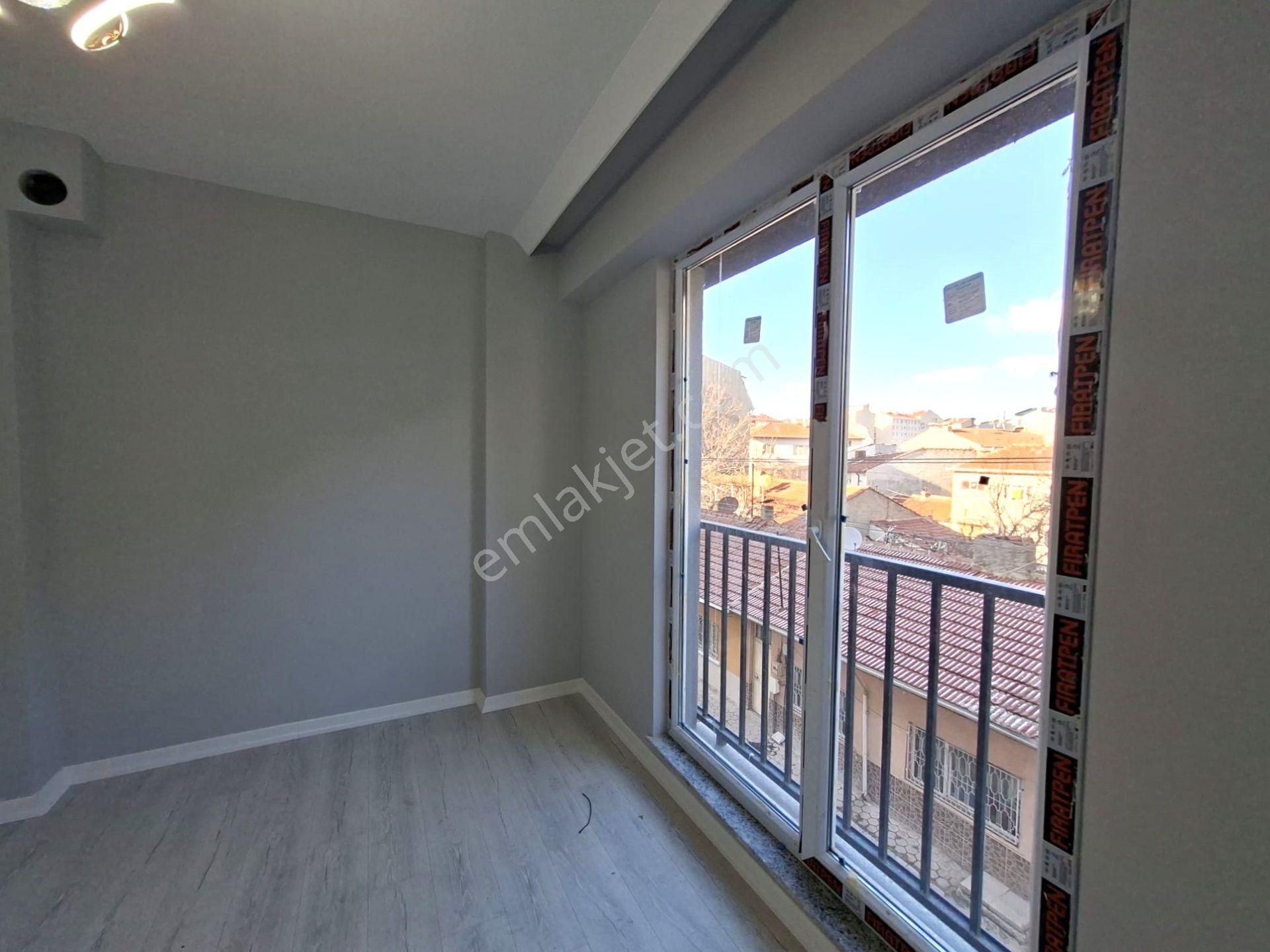 Recep Ümit'ten Şarhöyük'te Satılık Yerden Isıtma 2+0 Ferah Lux Geniş Daire - Görsel 13