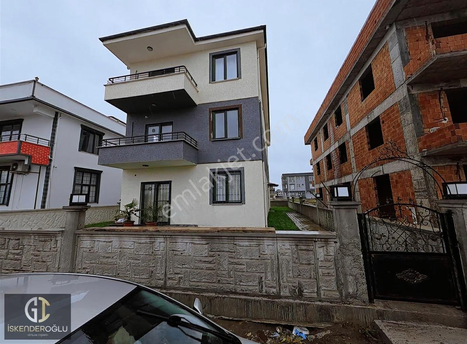 Liman Karşısı Sıfır Müstakil Bahçelı 2+1 75 M2 Bahçe Kullanımlı - Görsel 2