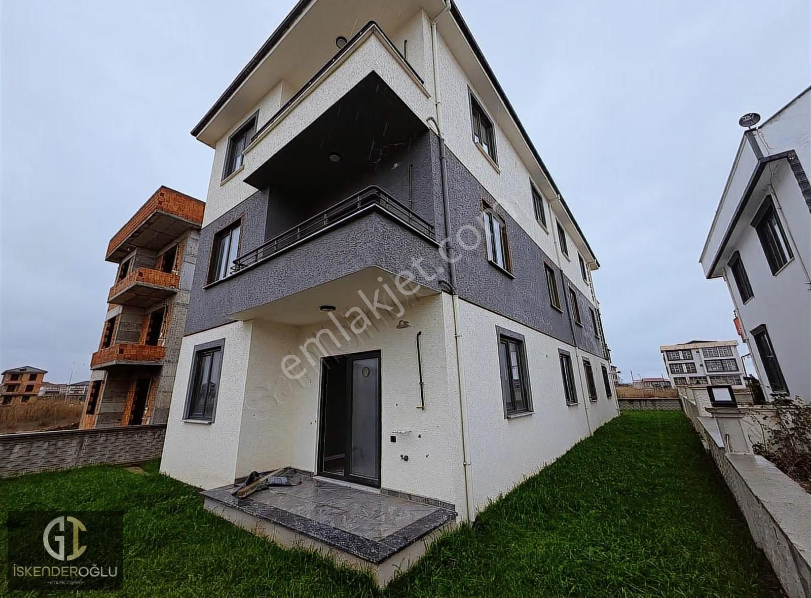 Liman Karşısı Sıfır Müstakil Bahçelı 2+1 75 M2 Bahçe Kullanımlı - Görsel 16