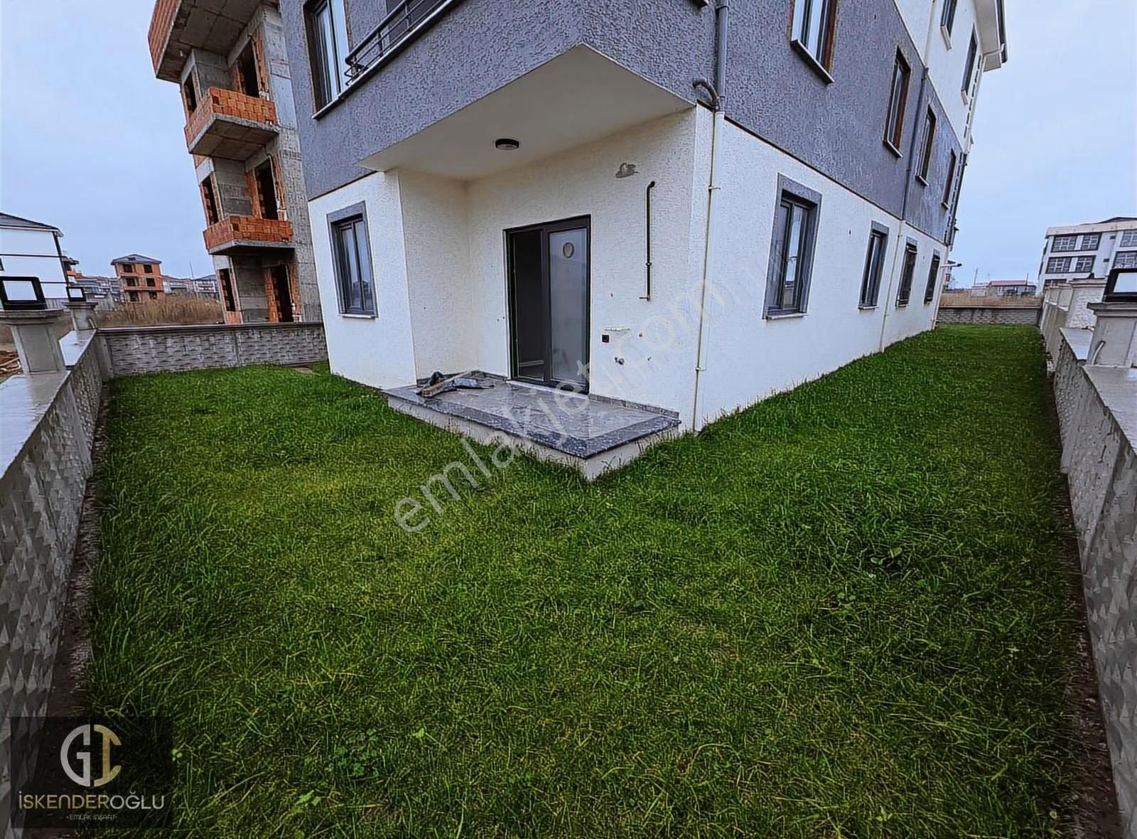 Liman Karşısı Sıfır Müstakil Bahçelı 2+1 75 M2 Bahçe Kullanımlı