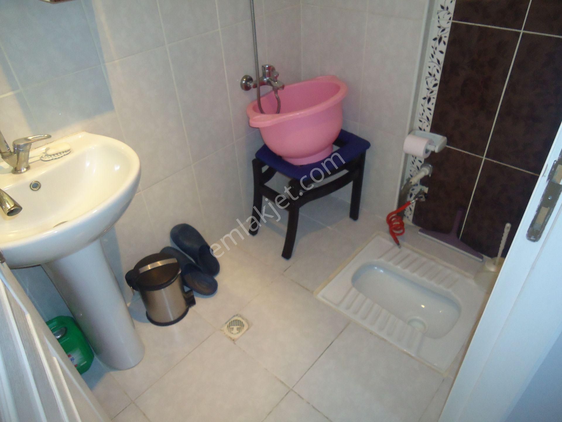 Krc'den Merkezi Konumda Asansörlü Satılık 3+1 Dublex Daire - Görsel 8