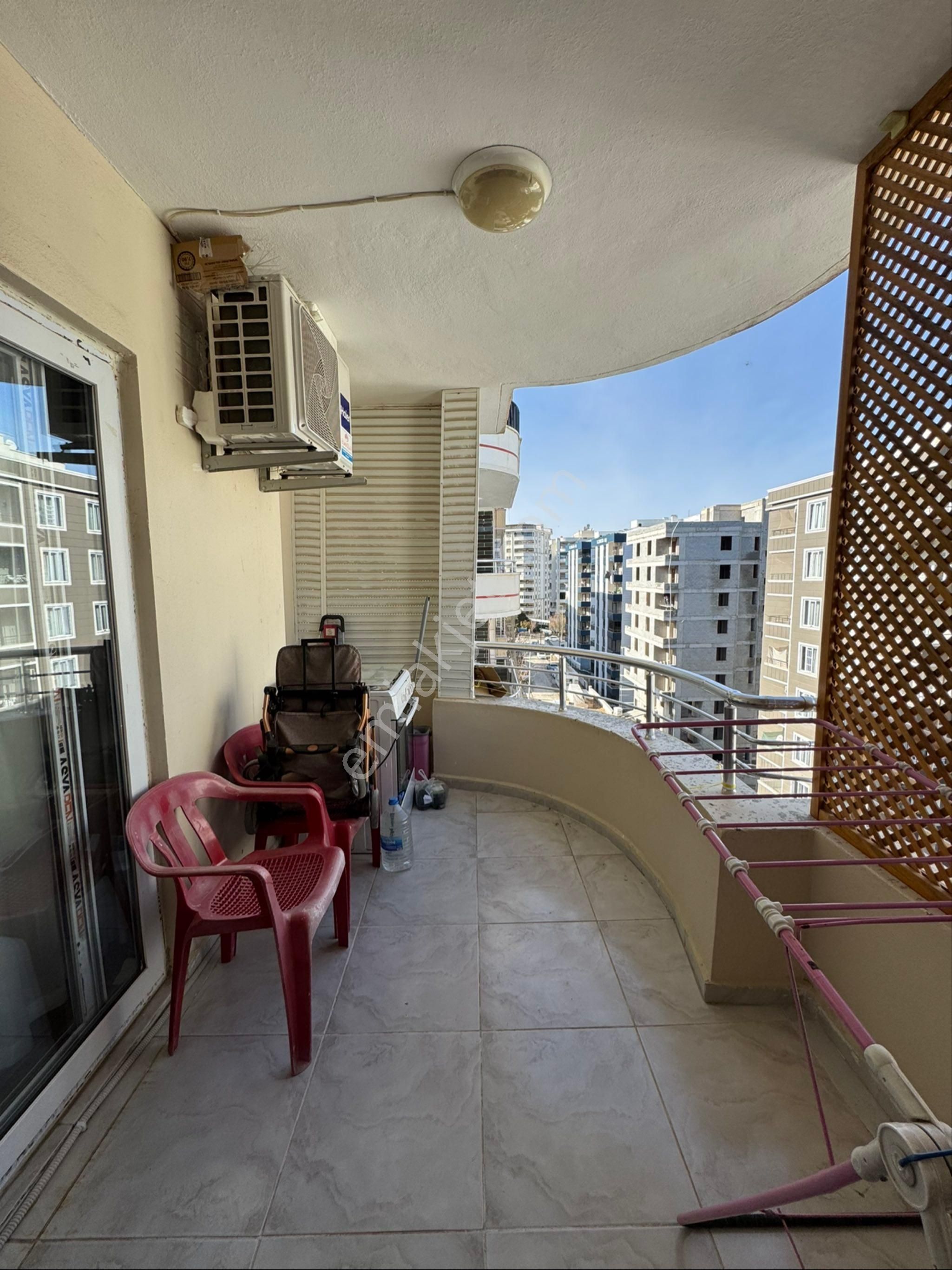 Eksperden Badıllı Halı Saha Yanı 3+1 Bakımlı Fırsat Dairesi! - Görsel 15