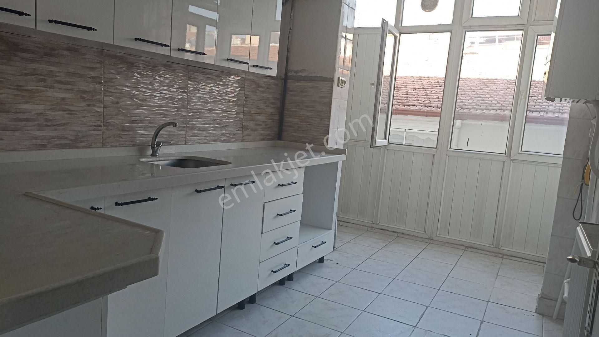 Demetevler İvedik Cadde Yakını Boş Satılık 3+1 Daire - Görsel 3