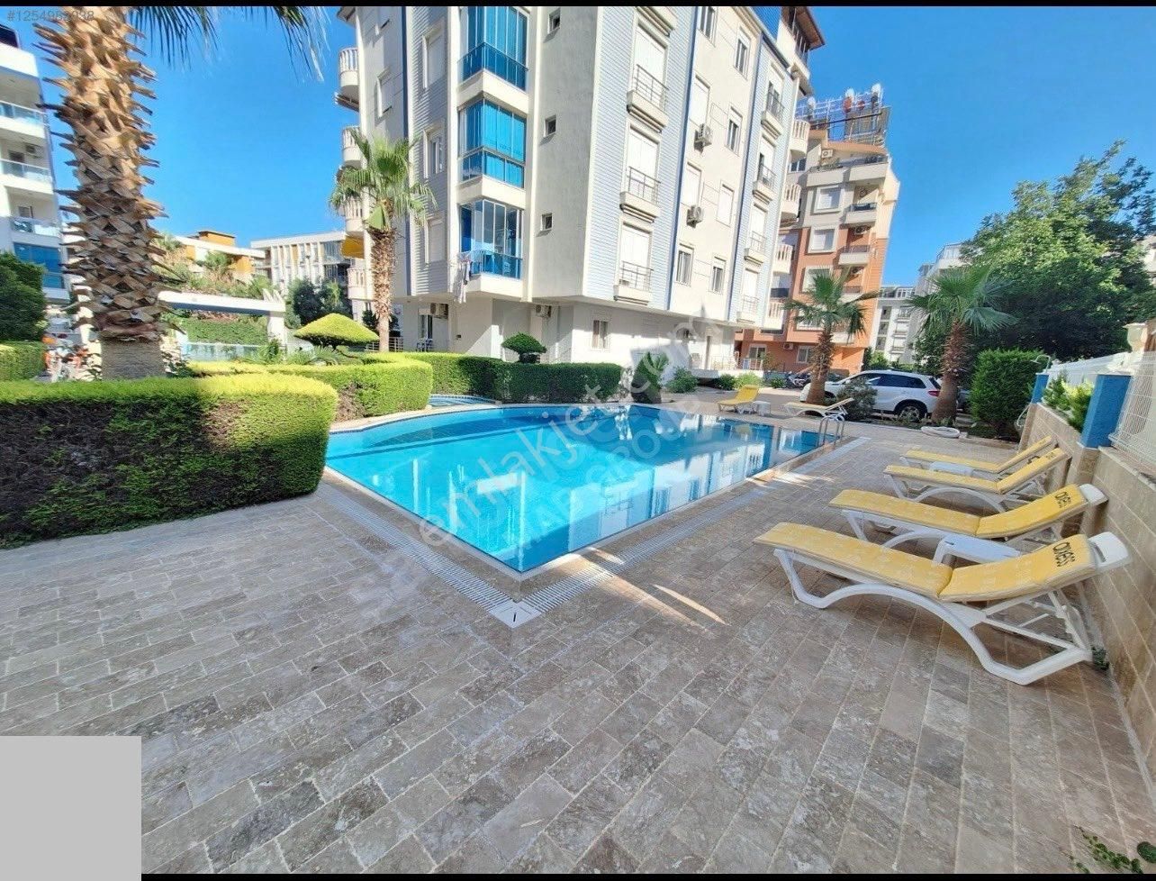Antalya Konyaaltı Hurma Mahallesinde Havuzlu Sitede Eşyalı Kiralık 1+1 Daire - Görsel 29