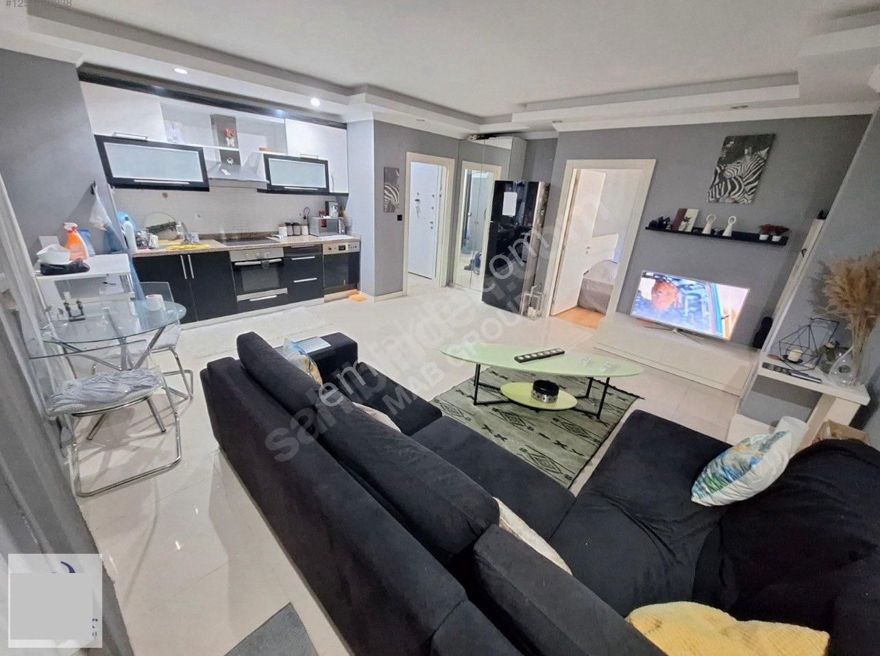 Antalya Konyaaltı Hurma Mahallesinde Havuzlu Sitede Eşyalı Kiralık 1+1 Daire - Görsel 4