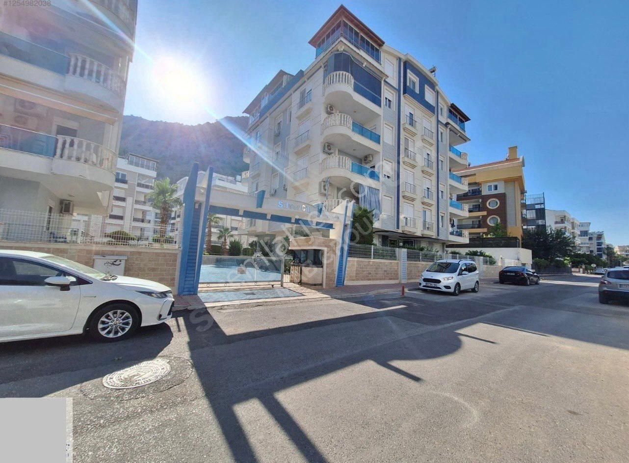 Antalya Konyaaltı Hurma Mahallesinde Havuzlu Sitede Eşyalı Kiralık 1+1 Daire - Görsel 33