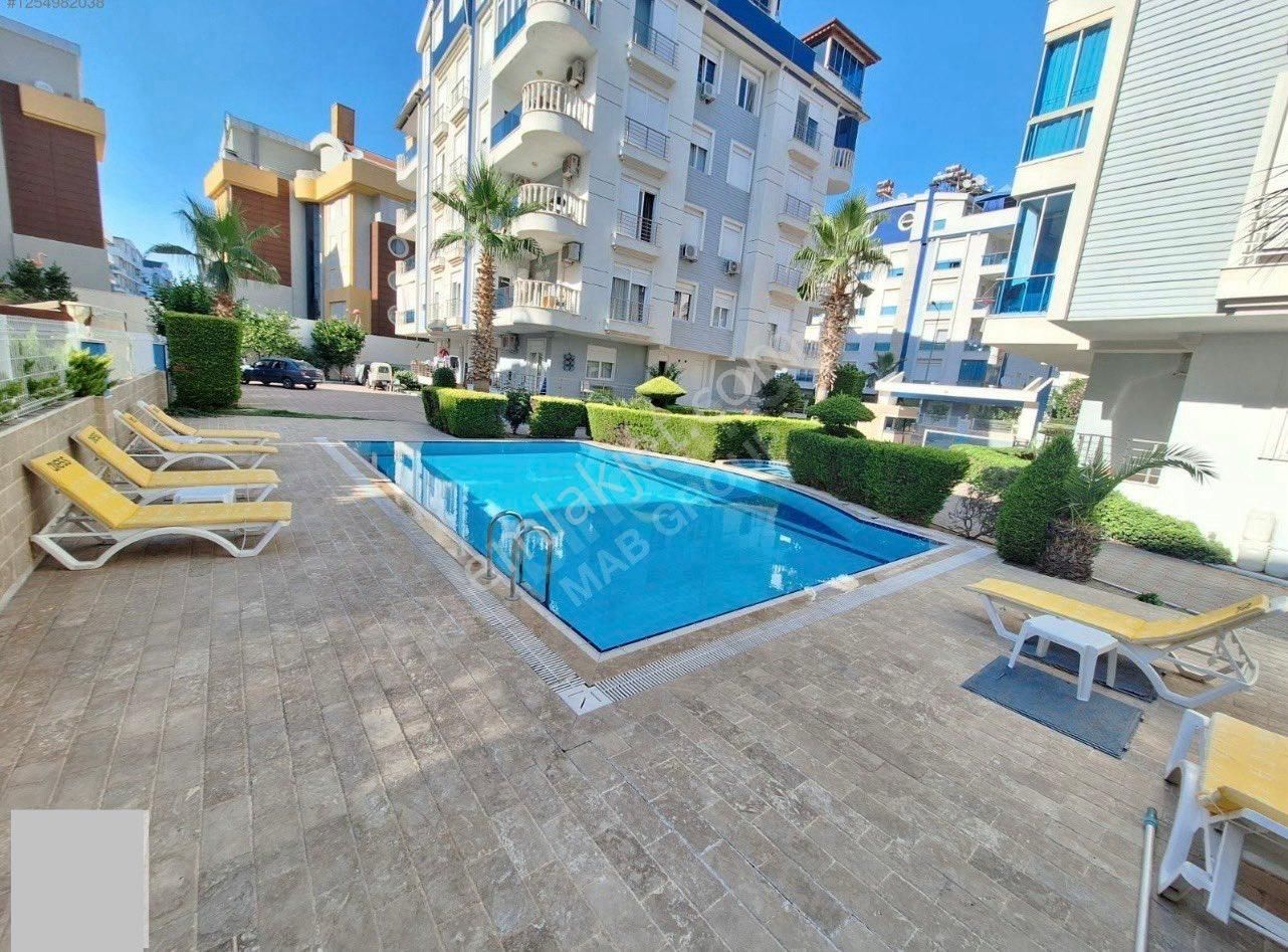 Antalya Konyaaltı Hurma Mahallesinde Havuzlu Sitede Eşyalı Kiralık 1+1 Daire - Görsel 35