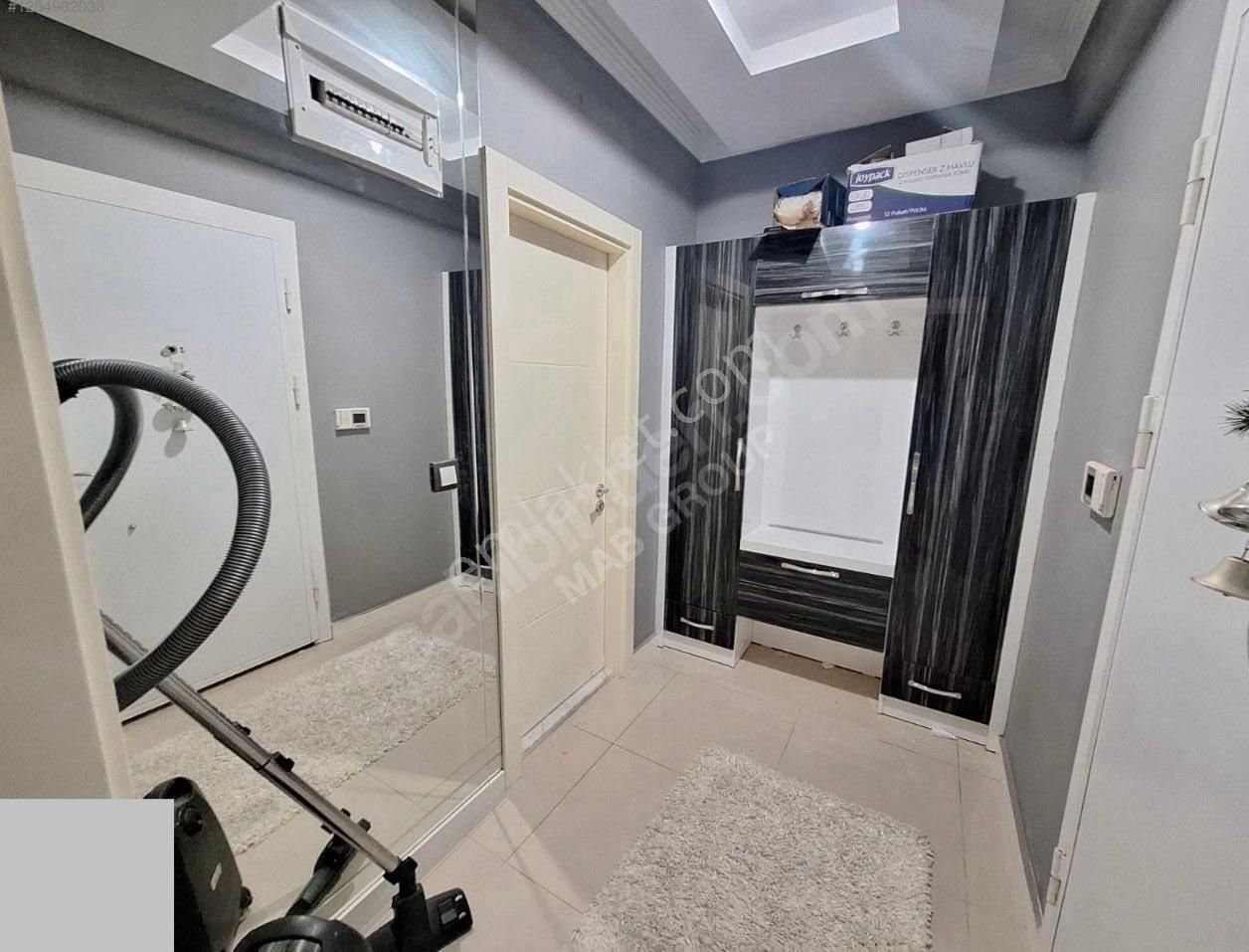 Antalya Konyaaltı Hurma Mahallesinde Havuzlu Sitede Eşyalı Kiralık 1+1 Daire - Görsel 2