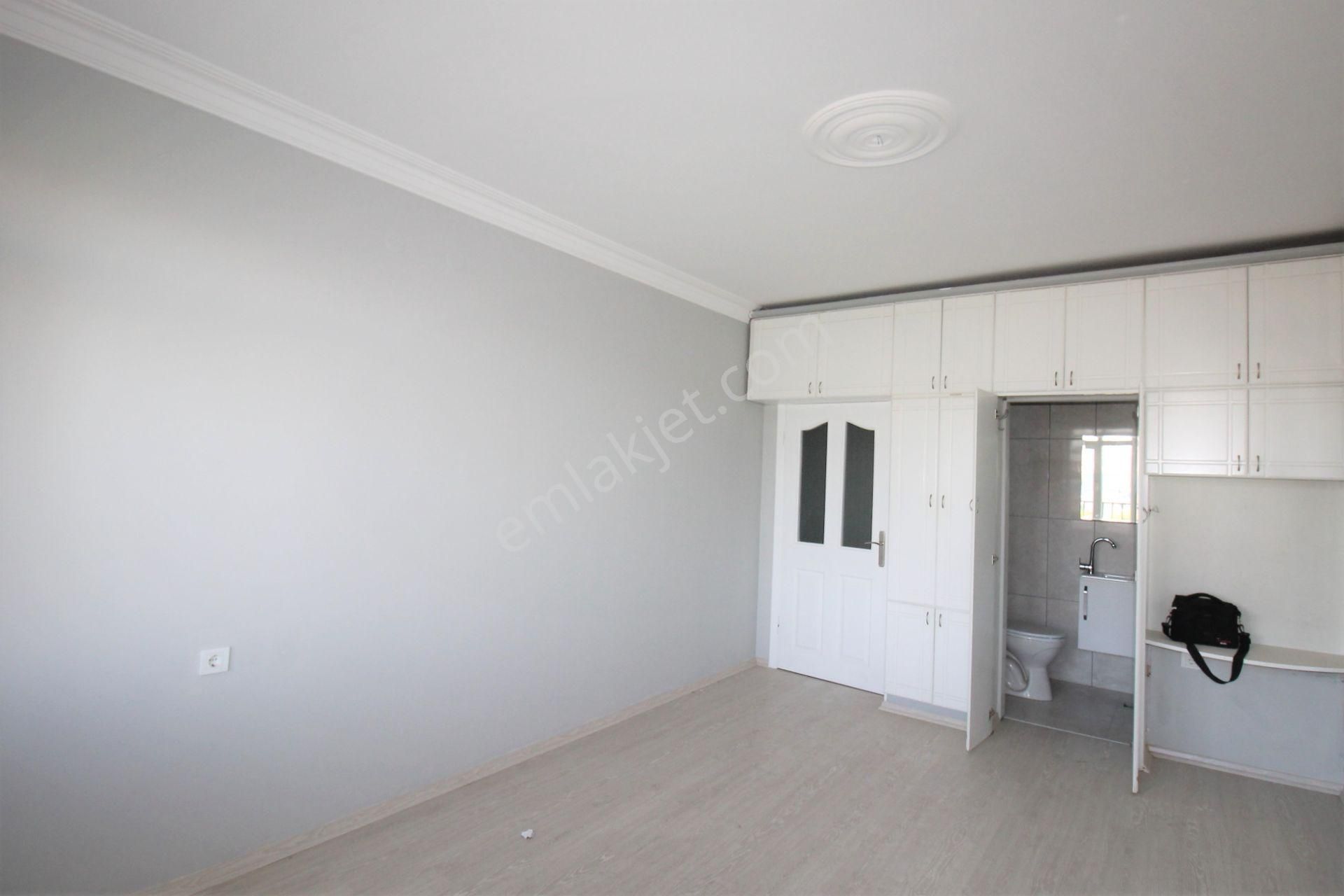 Retro’dan Sayapark Civarı Doğalgazlı Site İçi B.mutfak Kiralık 3+1 - Görsel 14