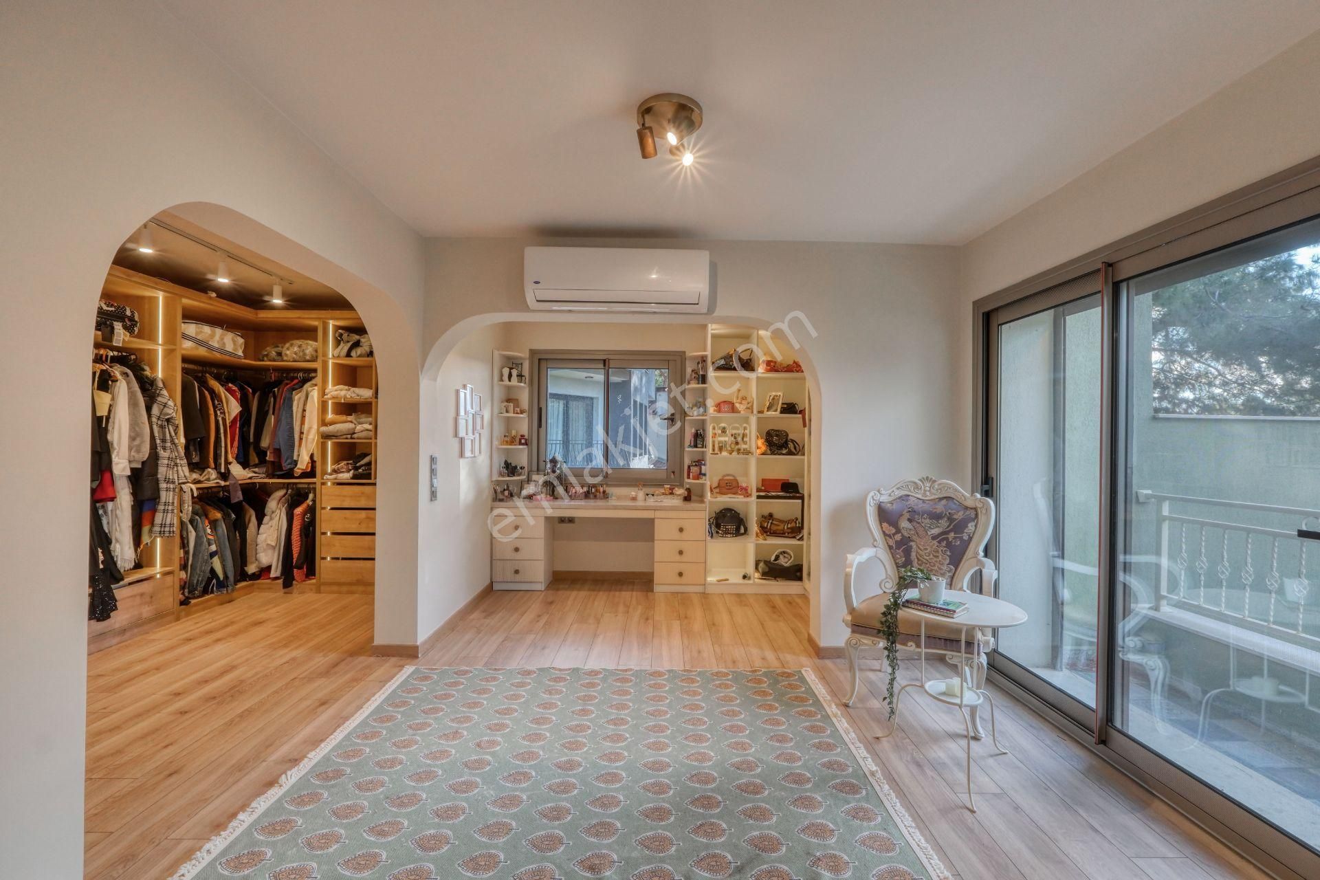 Süper Fiyat Çamkentte Deniz Manzaralı Sıfırdan Renove Müstakil - Görsel 27