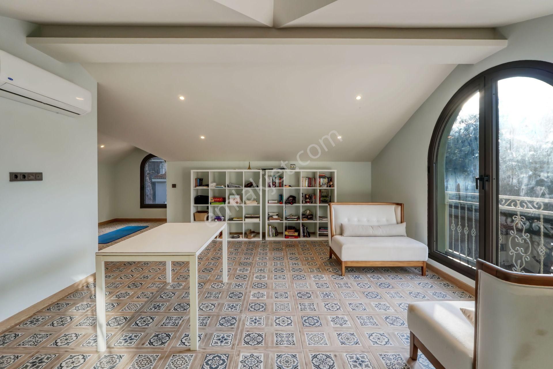 Süper Fiyat Çamkentte Deniz Manzaralı Sıfırdan Renove Müstakil - Görsel 30