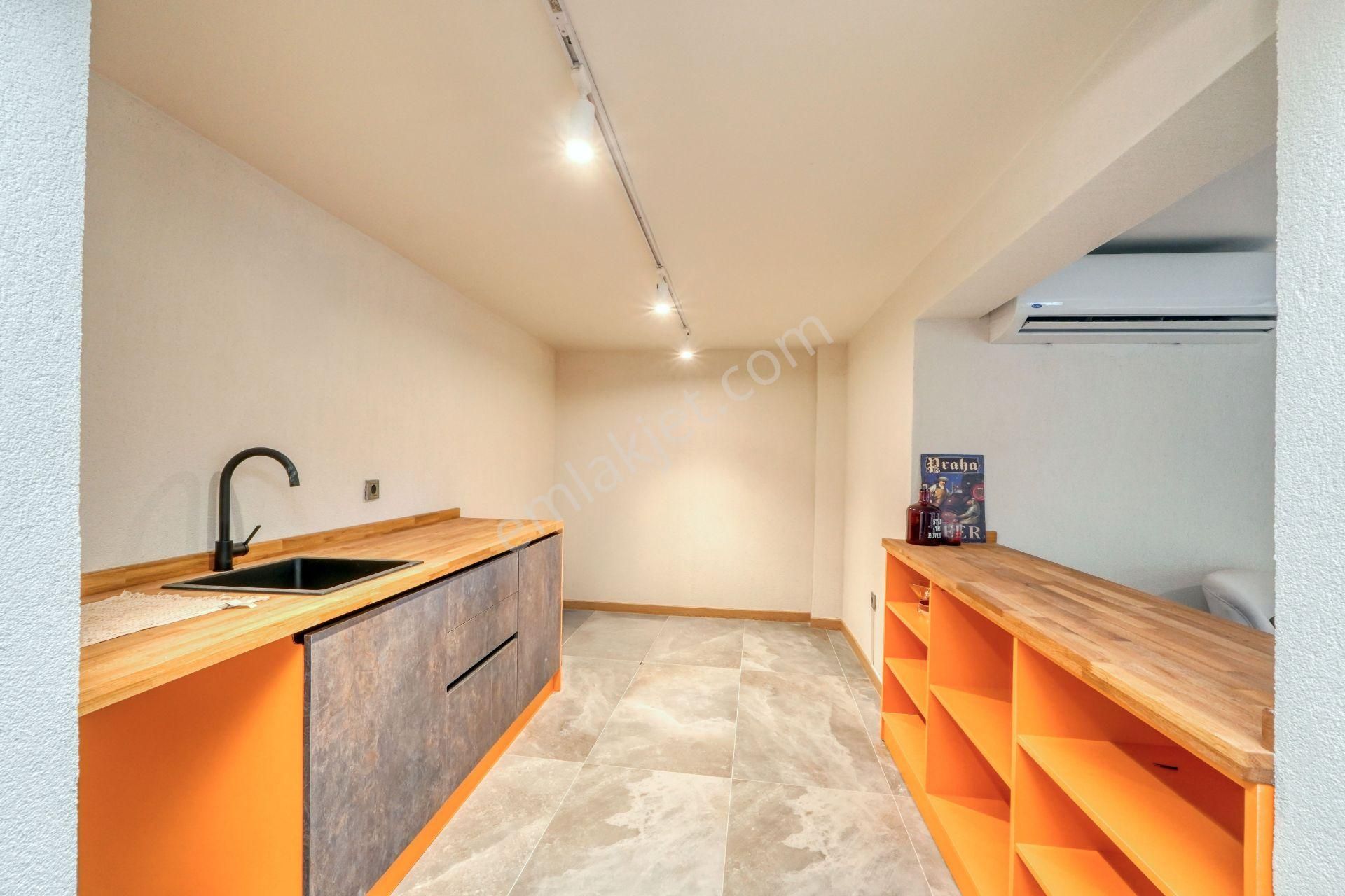 Süper Fiyat Çamkentte Deniz Manzaralı Sıfırdan Renove Müstakil - Görsel 19