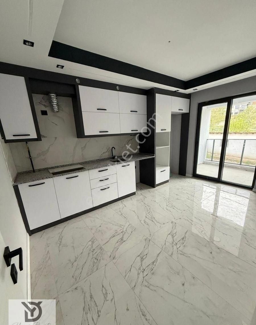 Yeşilyurtta Kiralık Daire - Görsel 2