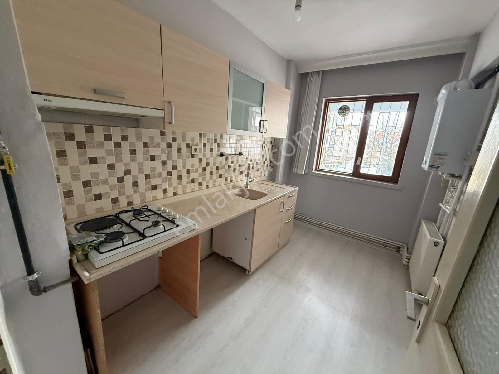 Bilgen Vatan'dan Dutluk Göbek'te Metro Yakını Yüksek Giriş Kat Konumlu Satılık 2+1 Daire - Görsel 5