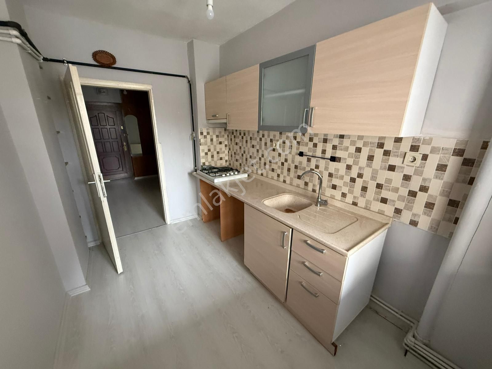 Bilgen Vatan'dan Dutluk Göbek'te Metro Yakını Yüksek Giriş Kat Konumlu Satılık 2+1 Daire - Görsel 4