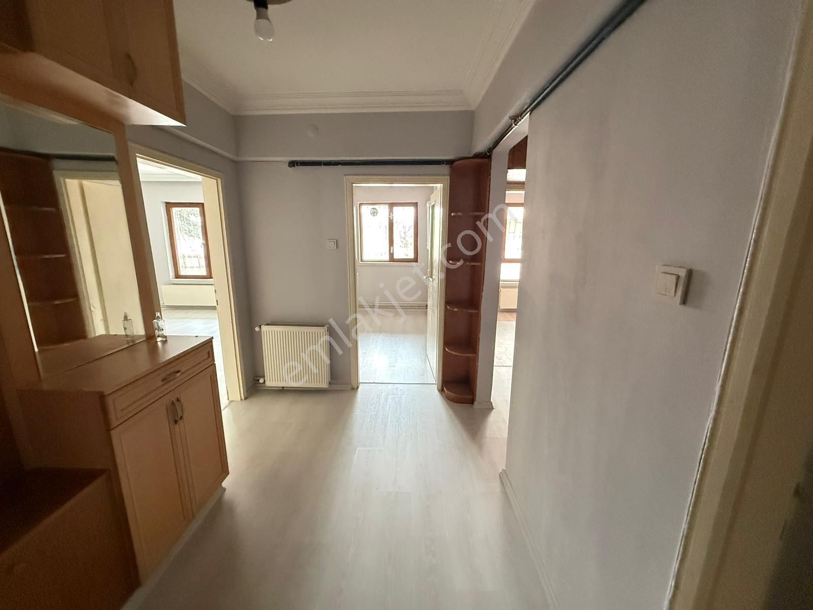 Bilgen Vatan'dan Dutluk Göbek'te Metro Yakını Yüksek Giriş Kat Konumlu Satılık 2+1 Daire - Görsel 2