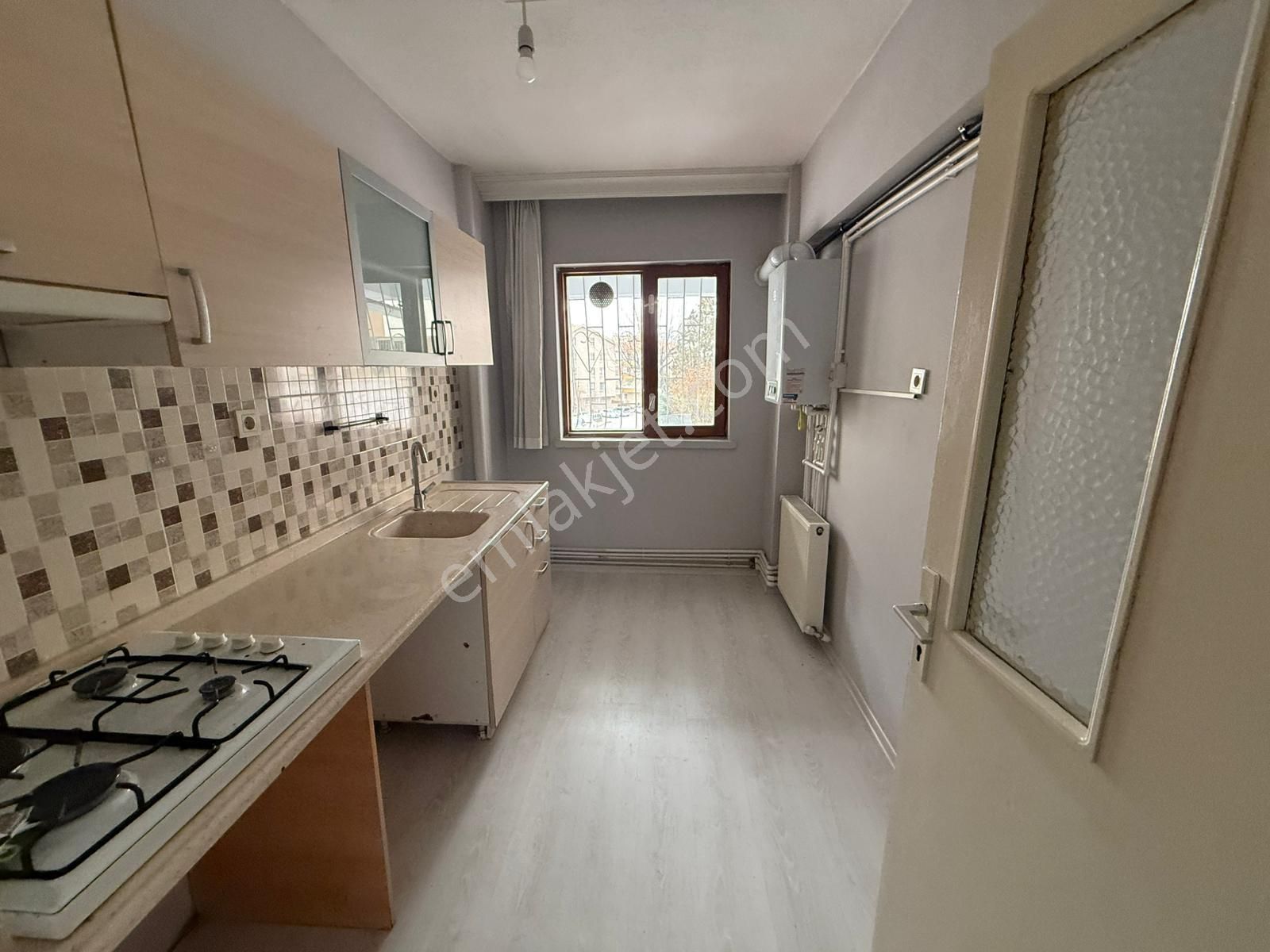 Bilgen Vatan'dan Dutluk Göbek'te Metro Yakını Yüksek Giriş Kat Konumlu Satılık 2+1 Daire - Görsel 3