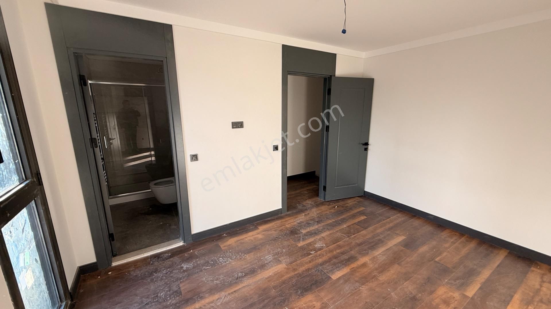 Çiğli Sasalı'da Site İçersinde Kiralık Sıfır 2+1 Bahçeli Dubleks - Görsel 15