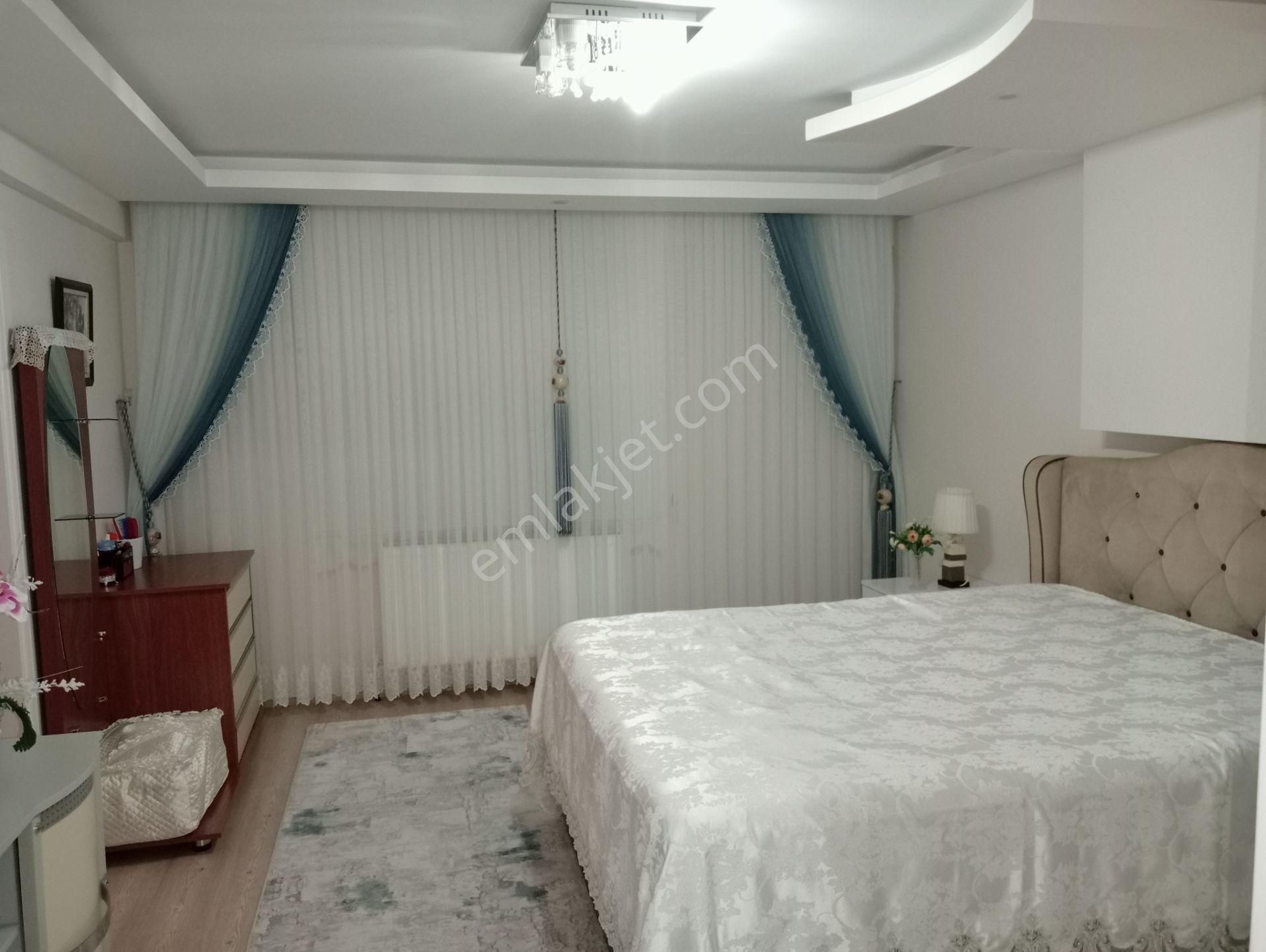 Pirömer Mahallesi Merkezi Konumda Satılık 3+1 Geniş Daire - Görsel 4