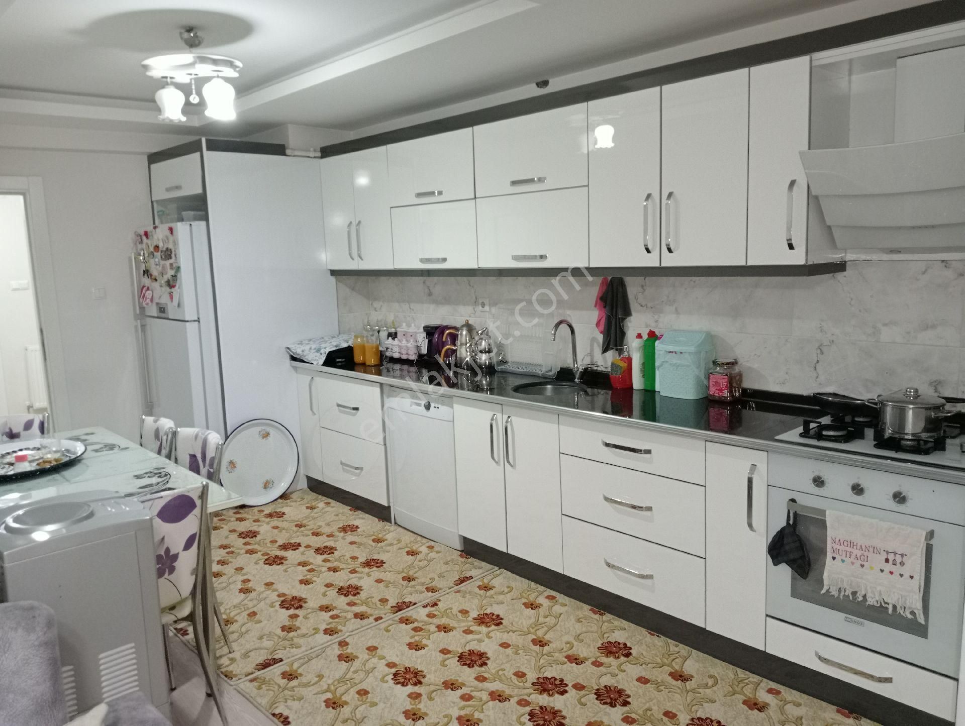 Pirömer Mahallesi Merkezi Konumda Satılık 3+1 Geniş Daire - Görsel 5