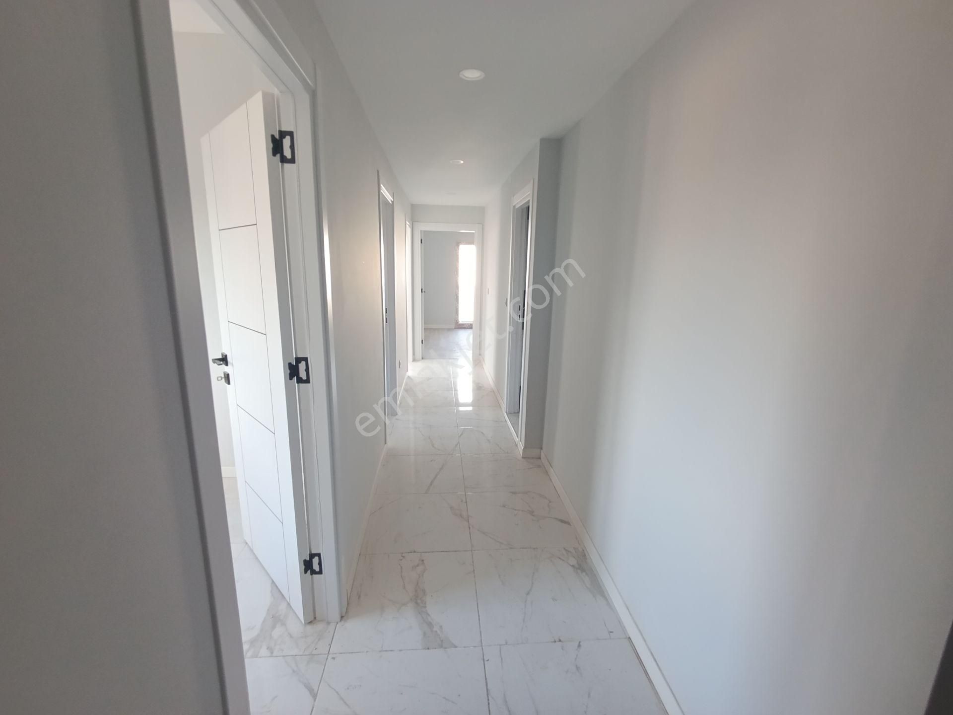 Pendik Esenyalıda Satılık 2+1 Asansör Otoparklı Ana Cadde Üstü Lüks Daire - Görsel 18