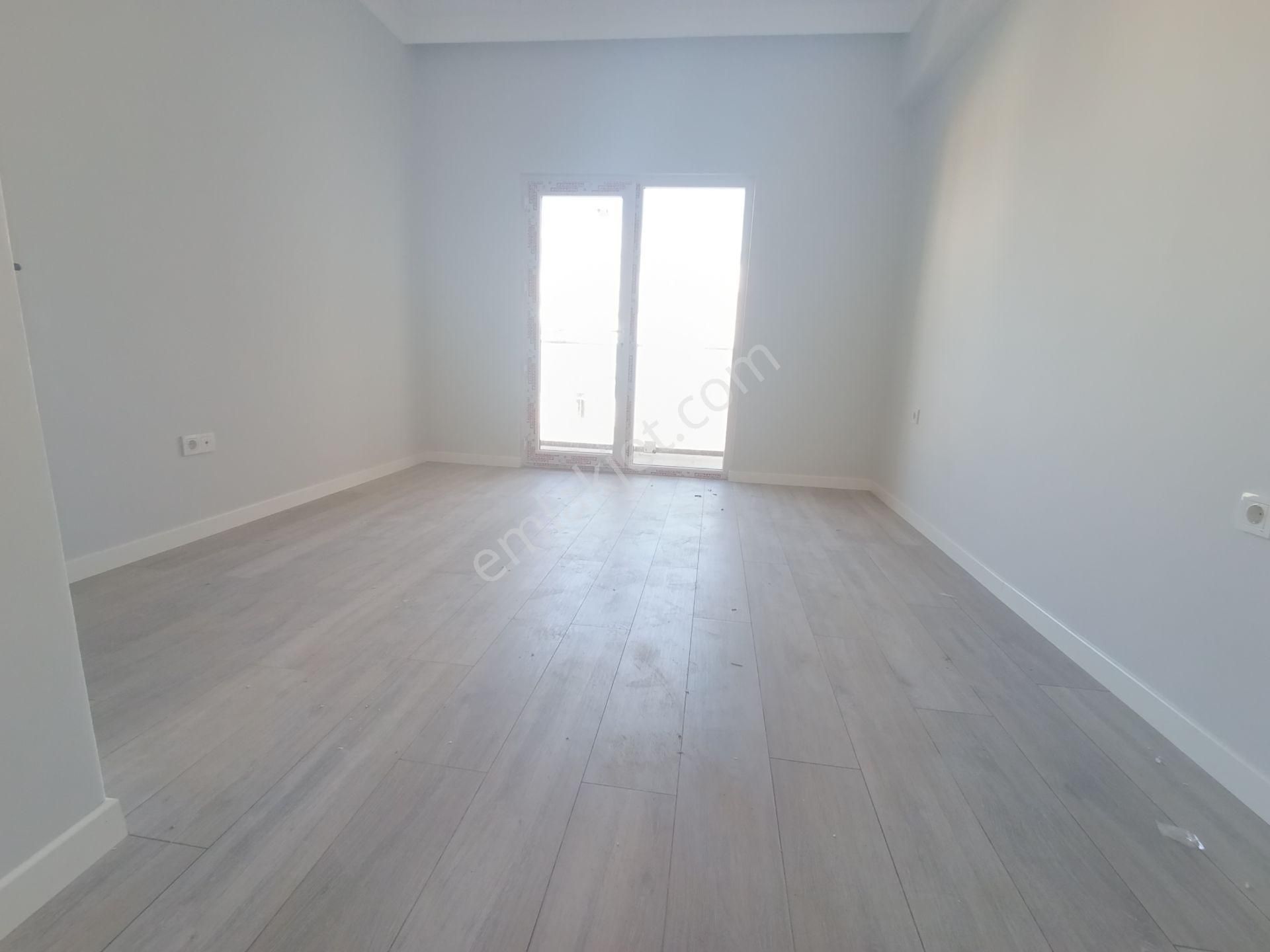 Pendik Esenyalıda Satılık 2+1 Asansör Otoparklı Ana Cadde Üstü Lüks Daire - Görsel 7
