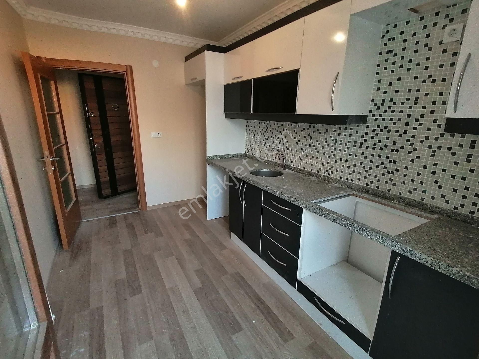 Tuzla Postane"de Satılık 2+1 Asansör Otoparklı Panjurlu Lüks Daire - Görsel 16