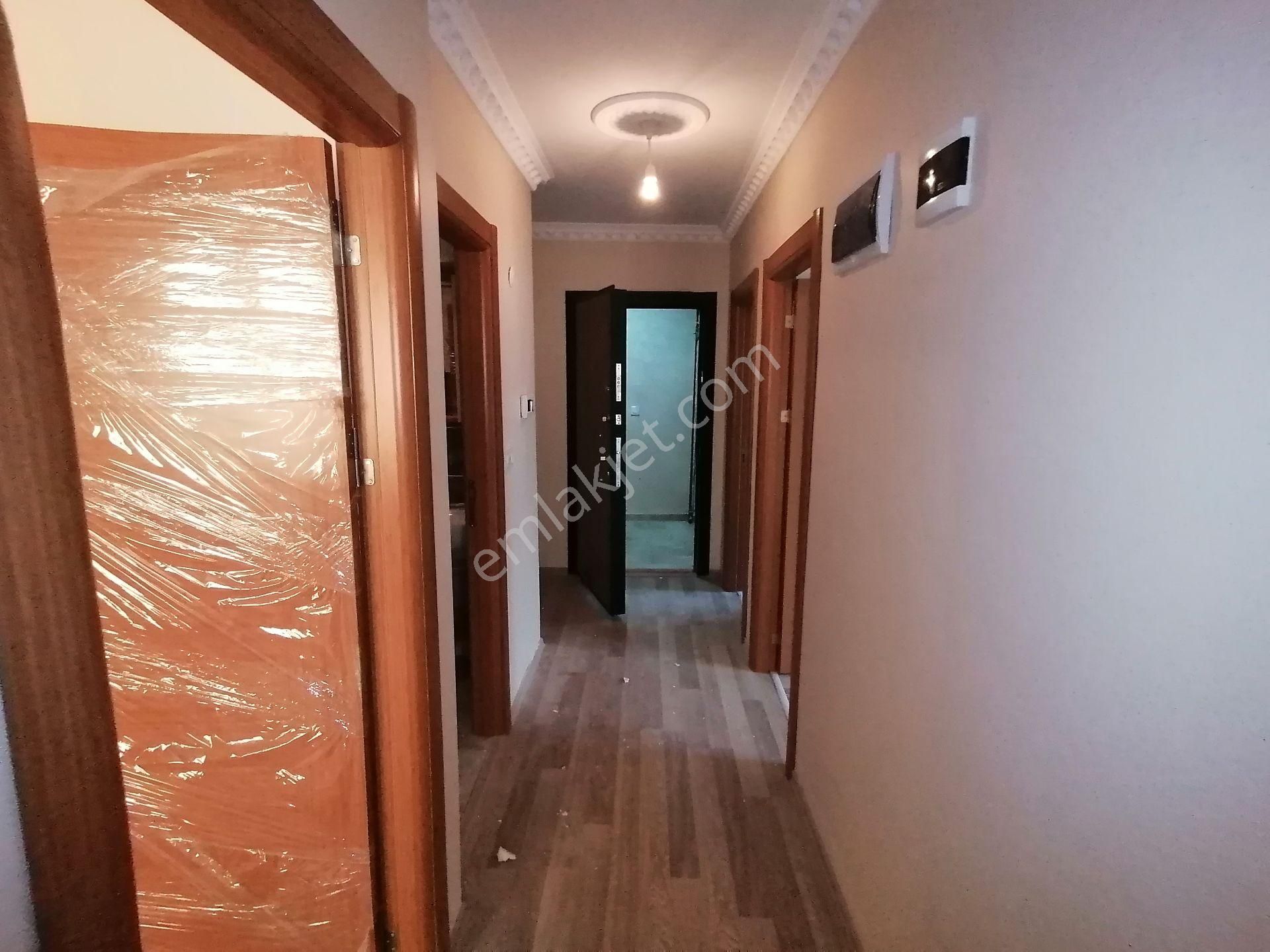 Tuzla Postane"de Satılık 2+1 Asansör Otoparklı Panjurlu Lüks Daire - Görsel 9