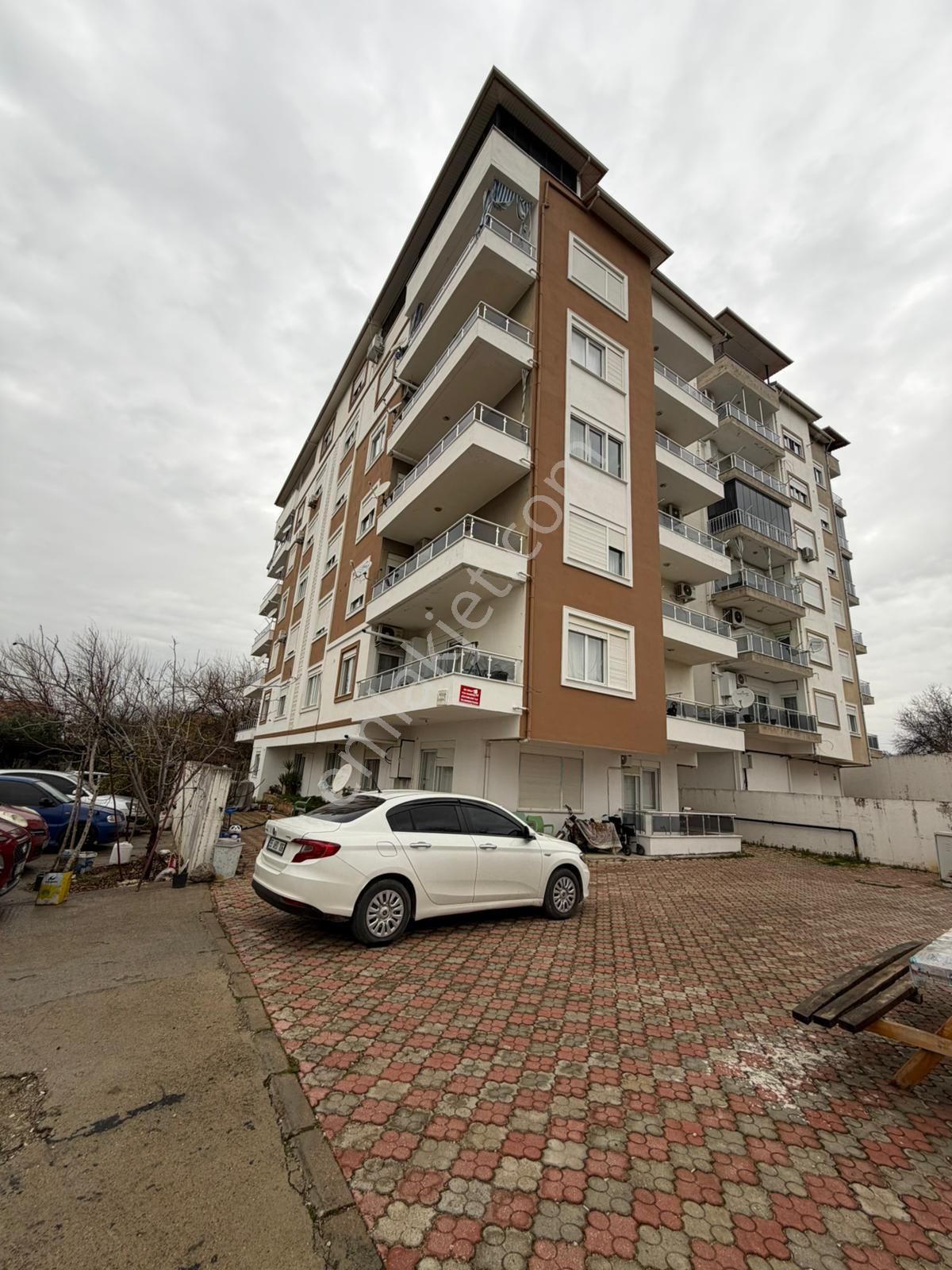 Antalya Serik Gedik Mahallesi 3+1 Doğalgazlı Daire - Görsel 2