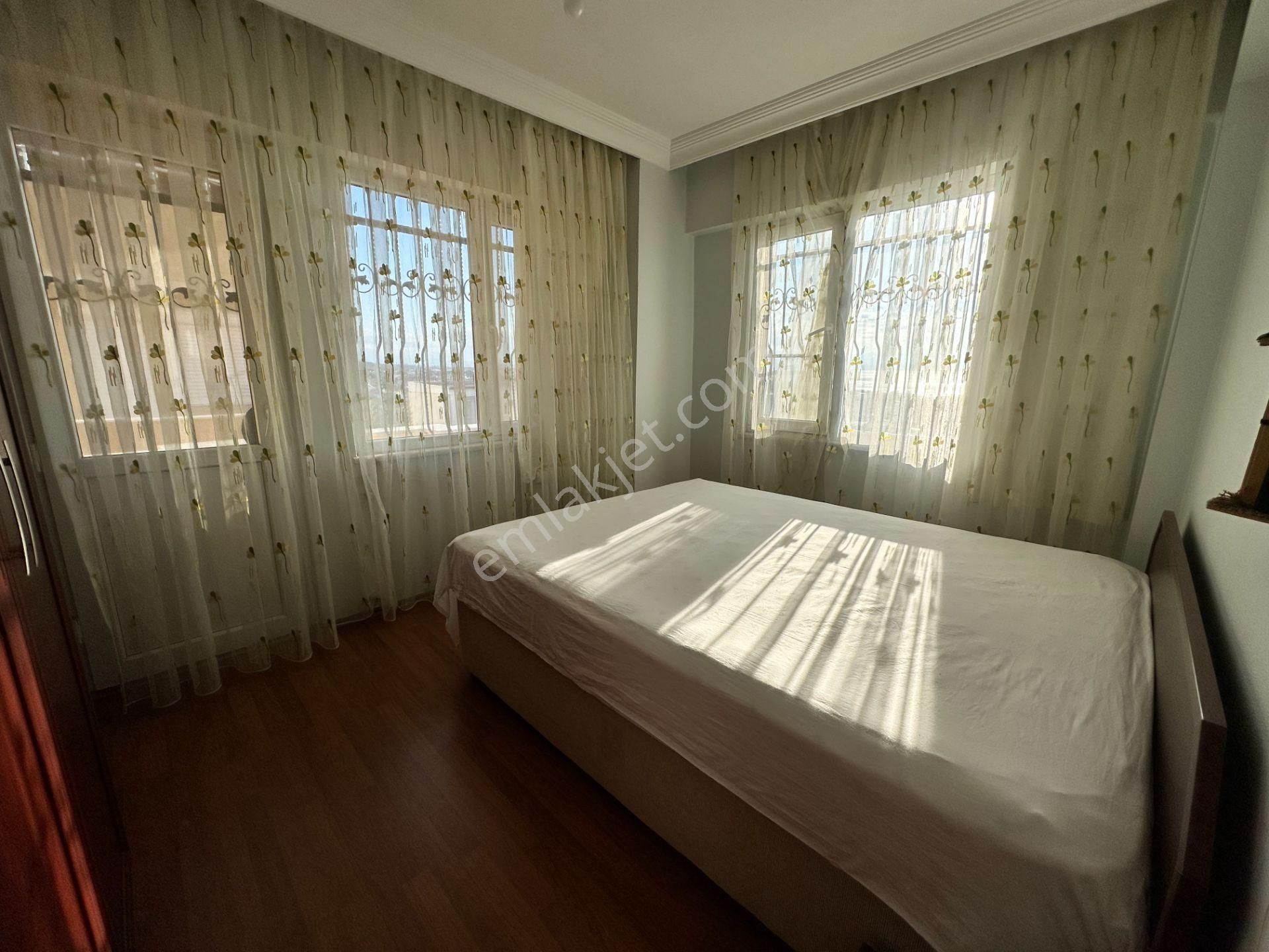 Mera Emlaktan Avcılar’da Deniz Manzaralı Eşyalı 4+2 Villa - Görsel 9