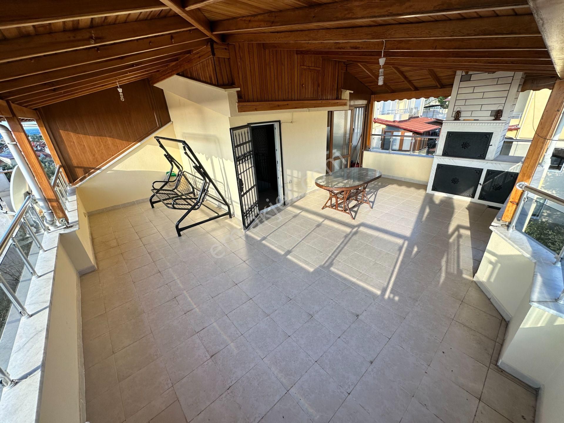 Mera Emlaktan Avcılar’da Deniz Manzaralı Eşyalı 4+2 Villa - Görsel 8