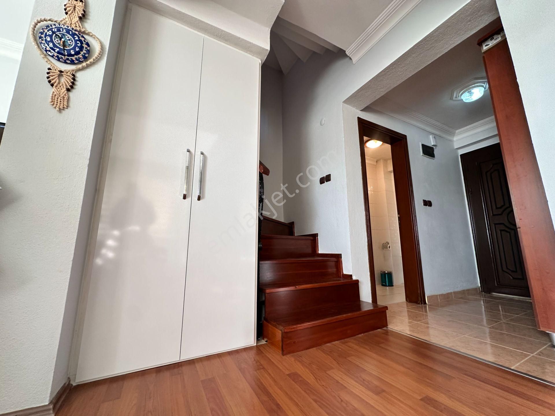 Mera Emlaktan Avcılar’da Deniz Manzaralı Eşyalı 4+2 Villa - Görsel 18