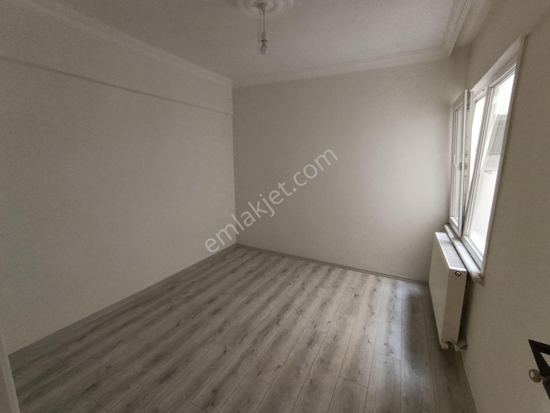 Boş Kiralık Daire !! Şanlı Emlaktan...çınarcık Taşliman Mh.'de / 1+1 / 75m2 / Doğalgazlı / 3.kat - Görsel 10