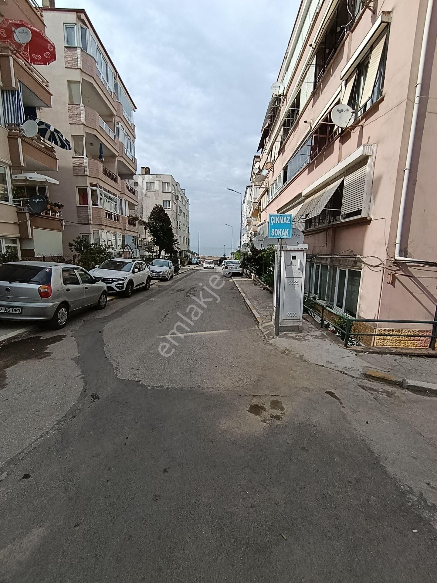 Boş Kiralık Daire !! Şanlı Emlaktan...çınarcık Taşliman Mh.'de / 1+1 / 75m2 / Doğalgazlı / 3.kat - Görsel 19