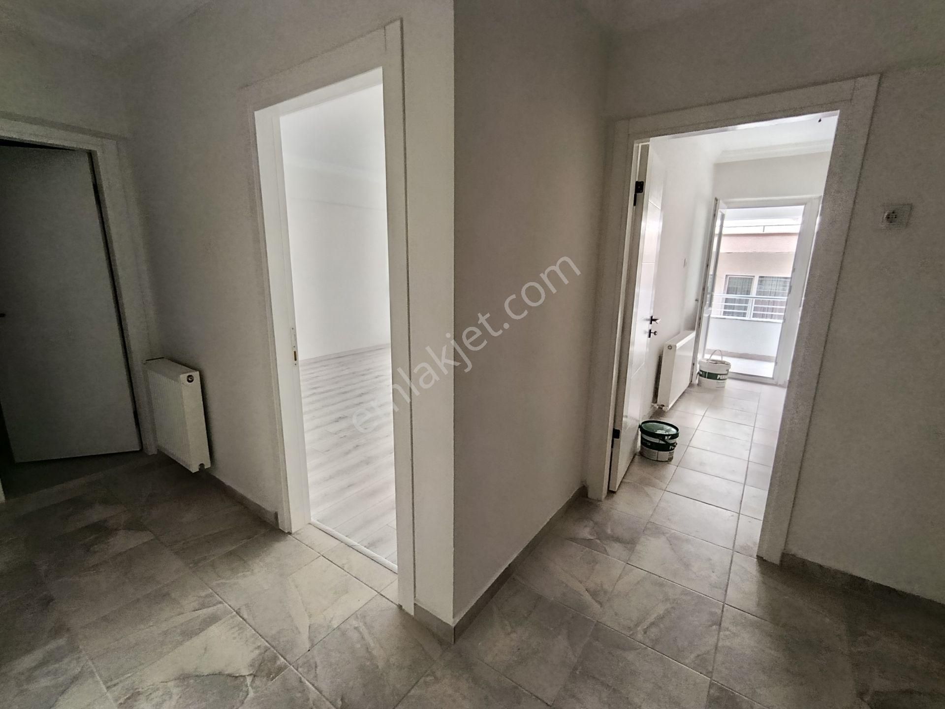 Boş Kiralık Daire !! Şanlı Emlaktan...çınarcık Taşliman Mh.'de / 1+1 / 75m2 / Doğalgazlı / 3.kat - Görsel 7