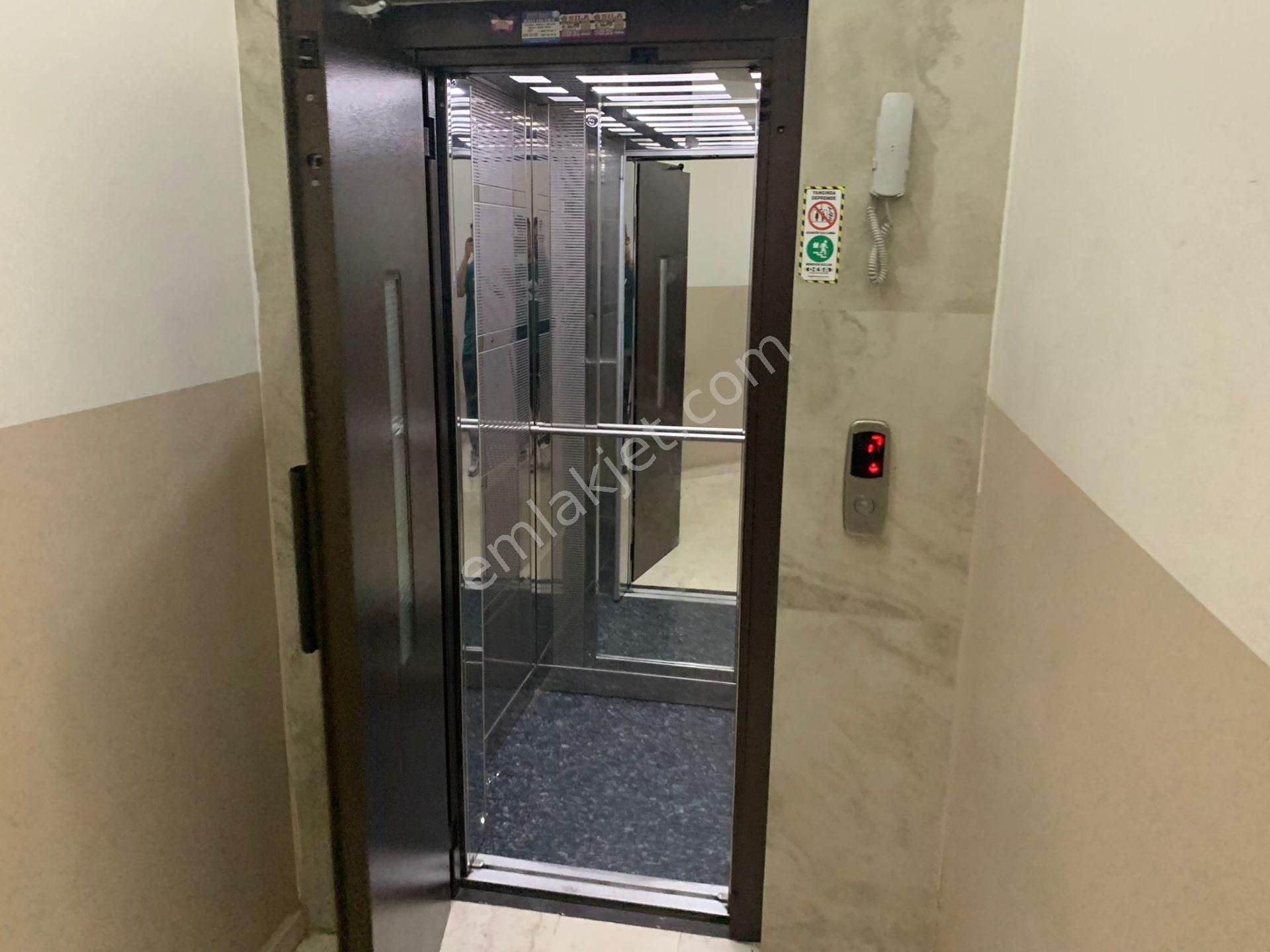 Kocaeli Darıcada Satılık Kredili 5+1 230 M2 Asansör Otopark 2 Daire Gibi Dubles - Görsel 21